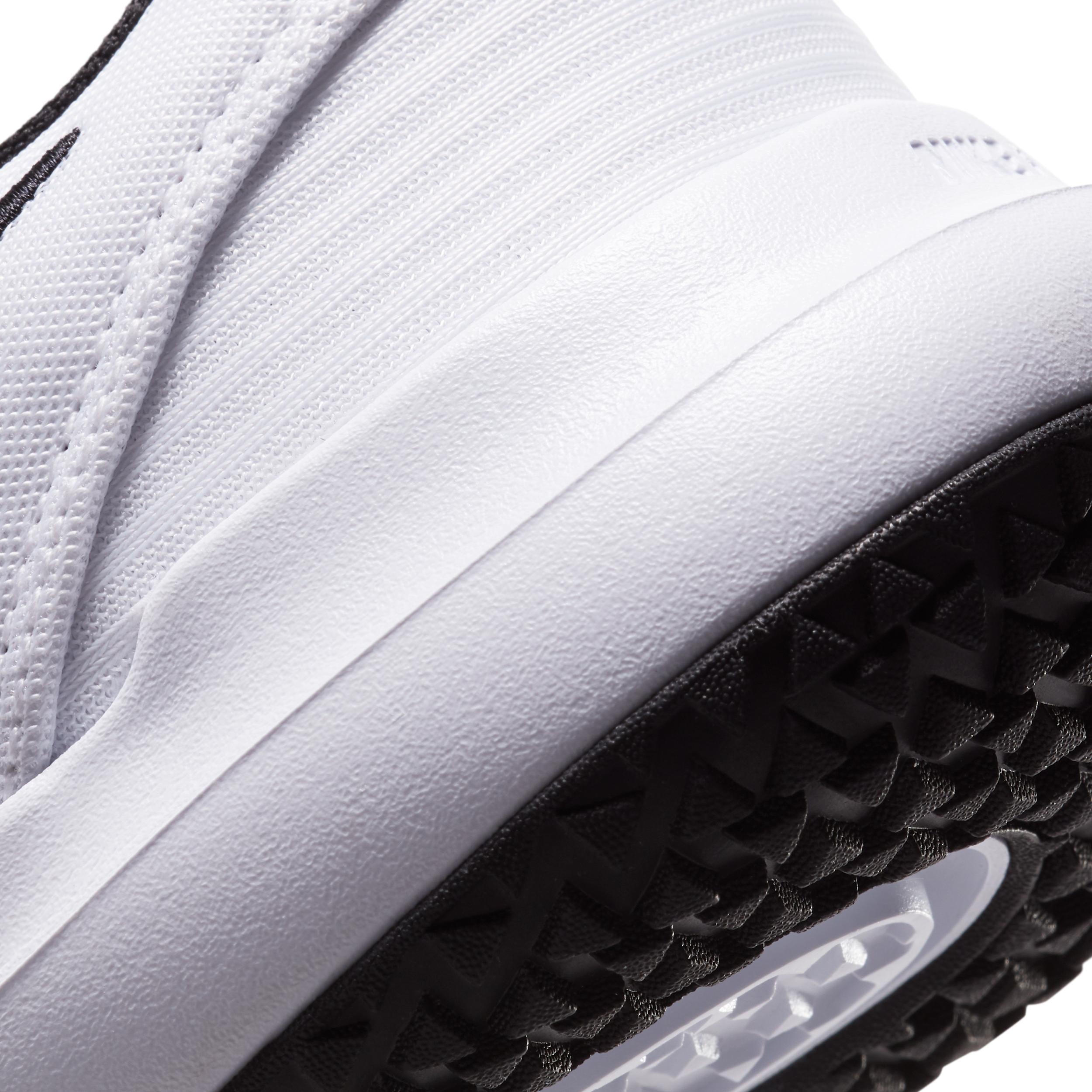 Nike Mens Flex Control 4 Workout Shoes | CD0197-100 Product Image