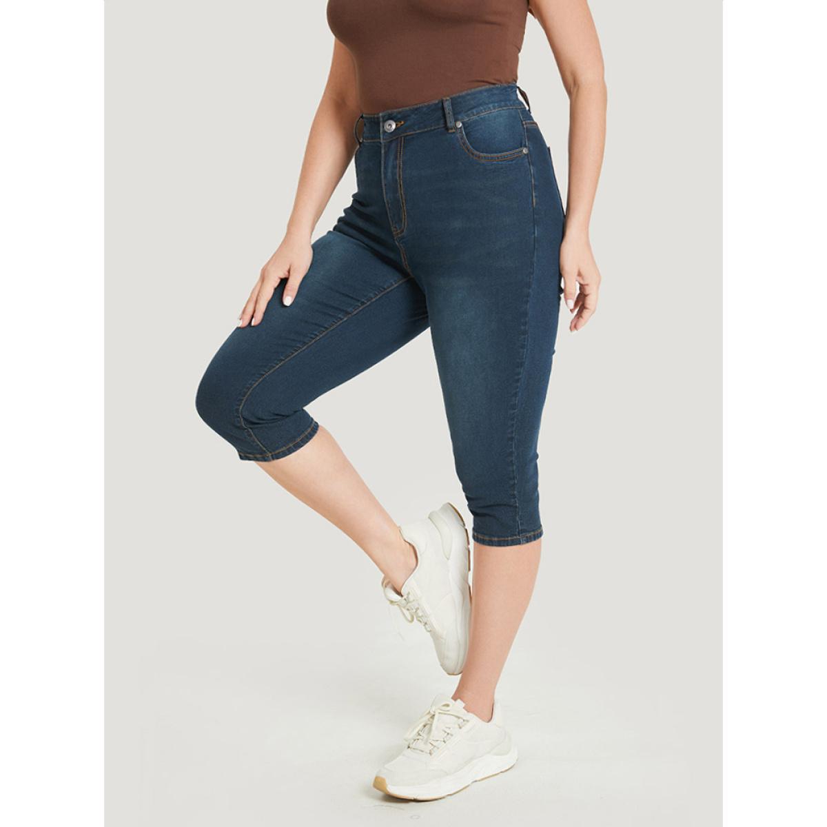 Plus Size Very Stretchy Dark Wash Pocket Knee Denim Shorts Women DarkBlue High stretch Dailywear Pocket Casual Denim Shorts BloomChic 10/M Product Image