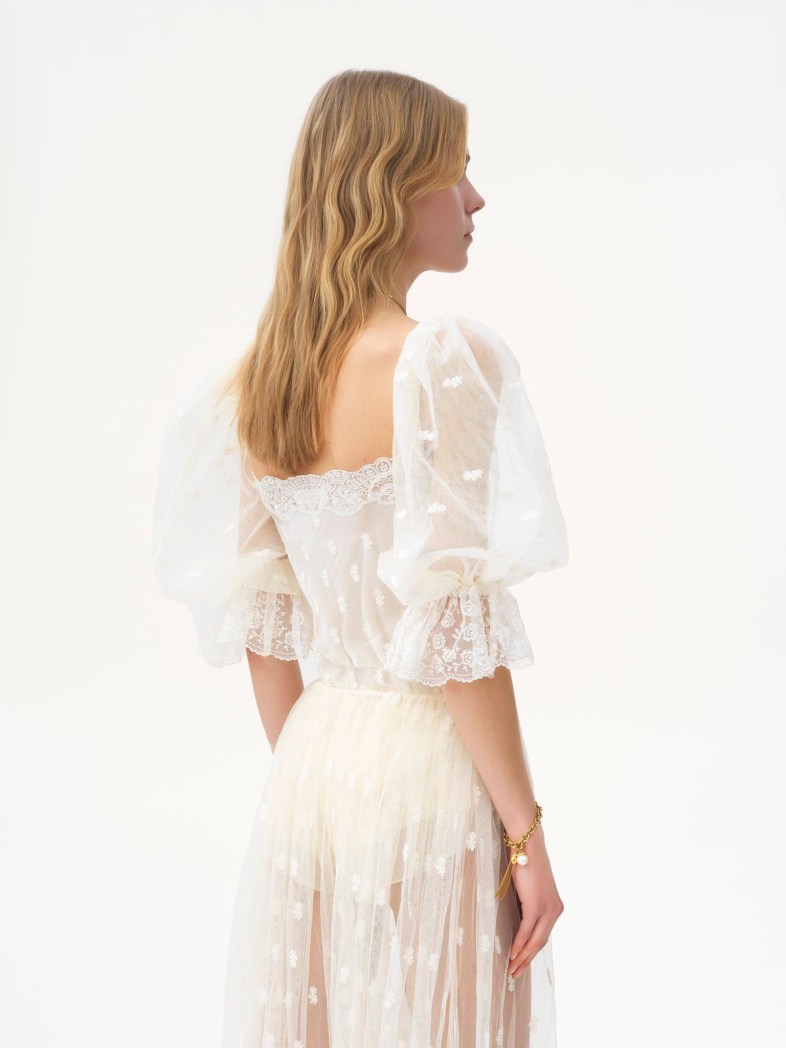 Square-neck top in embroidered lace Product Image