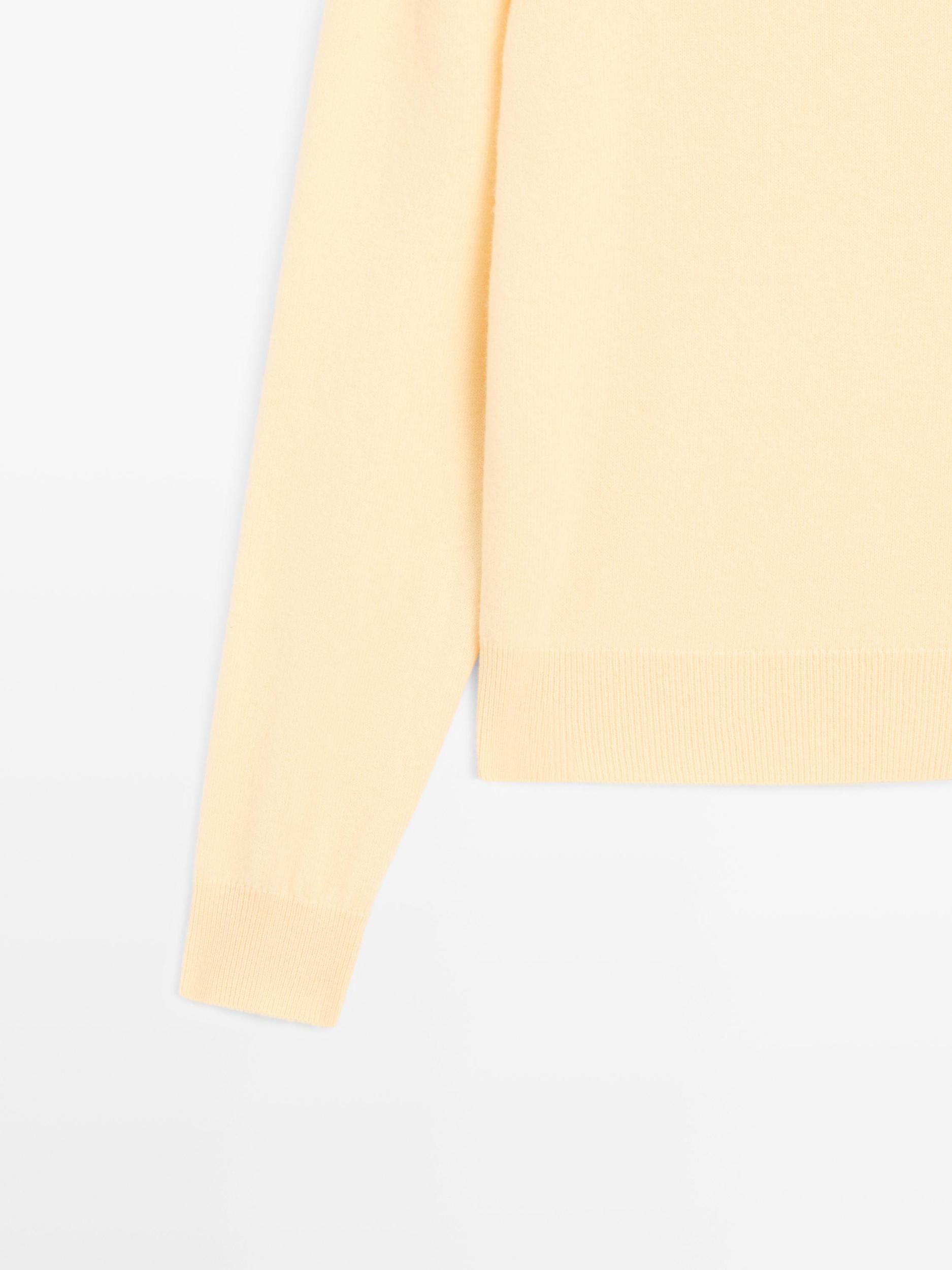 Wool blend crew neck knit sweater Product Image