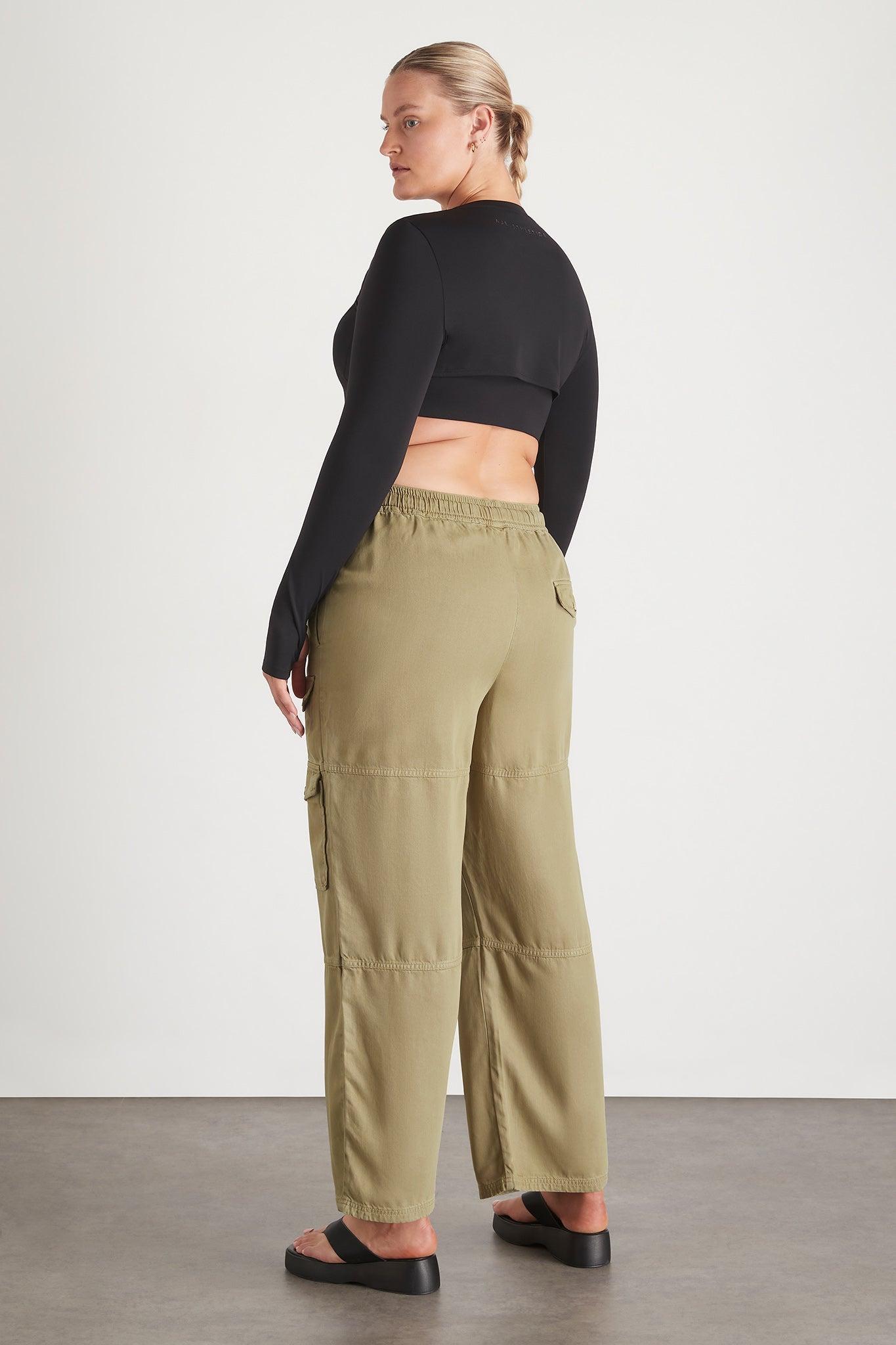 Layered Crop Set 356 Product Image