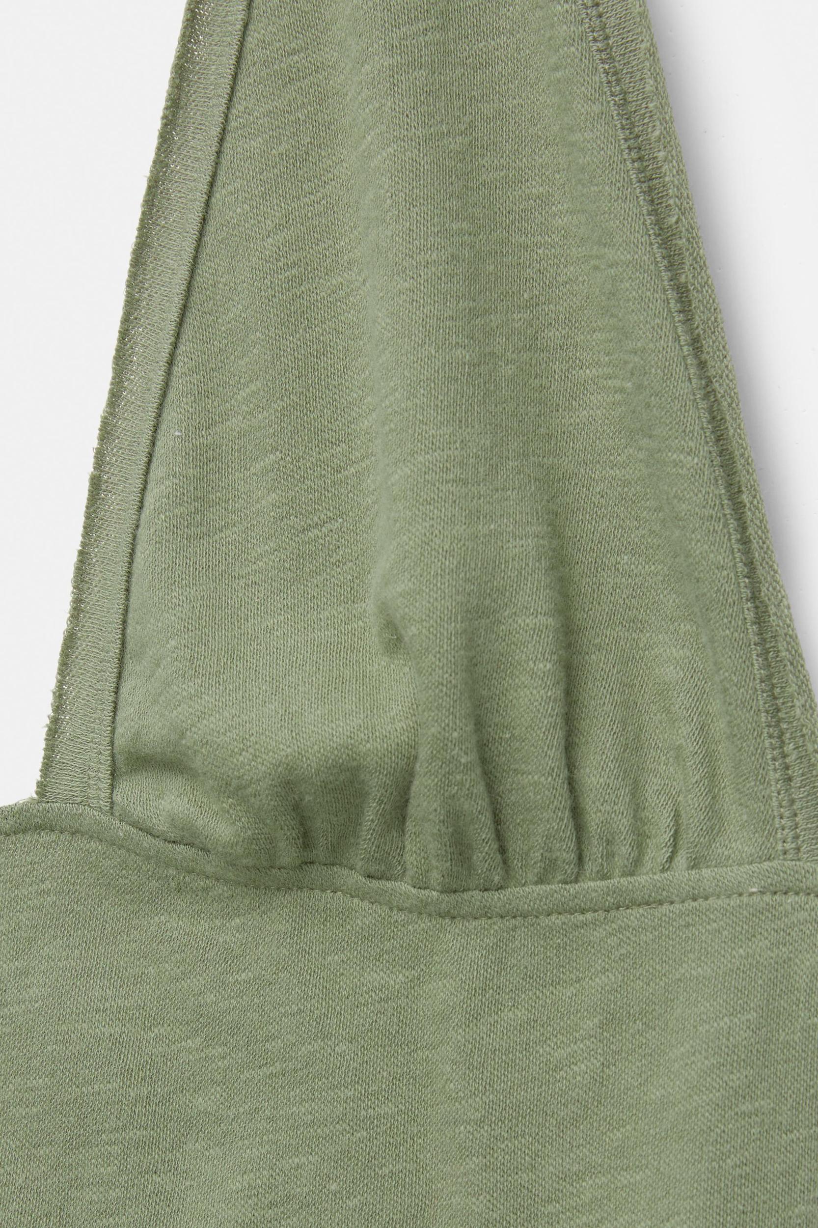 Fitted halter top Product Image