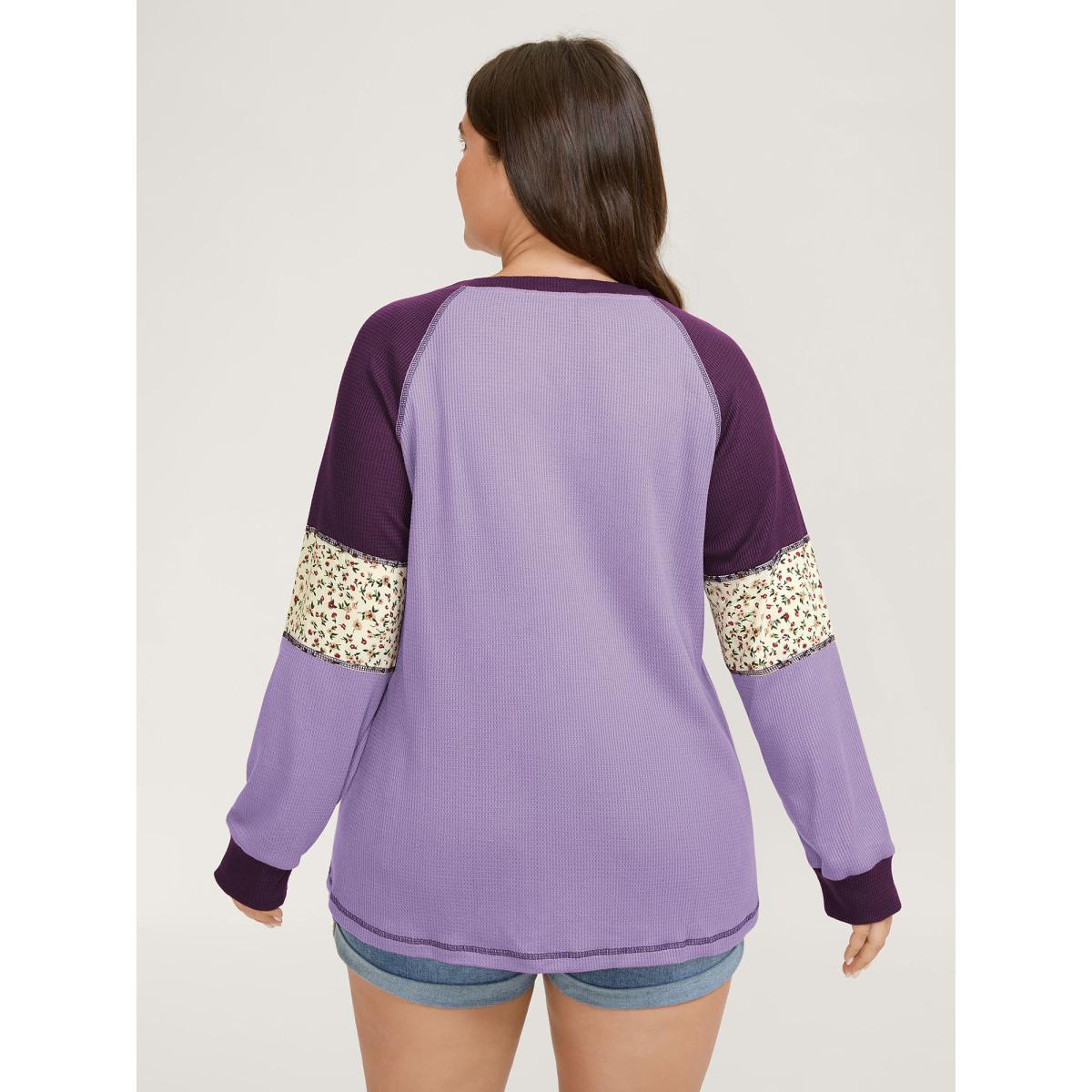 Plus Size Color Contrast Waffle Knit T-Shirt Lilac Women Leisure Topstitching Round Neck Casual T-shirts BloomChic 14-16/1X Product Image