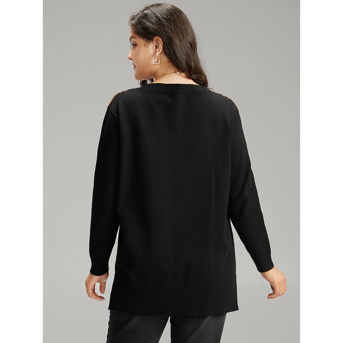 Plus Size Supersoft Essentials Houndstooth Patchwork Pullover Black Women Casual Loose Long Sleeve V-neck Dailywear Pullovers BloomChic 30/6X Product Image