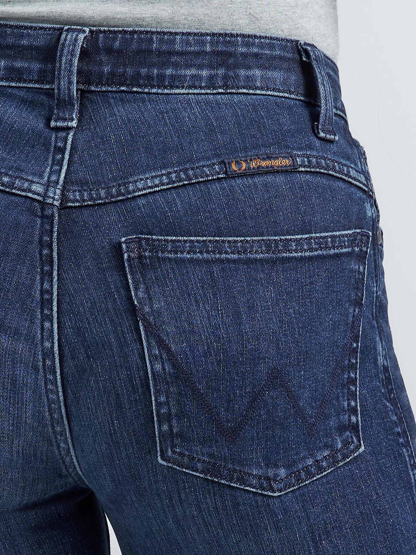 Women's Wrangler Ultimate Riding Jean Willow Mid-Rise Trouser in Sloane Product Image