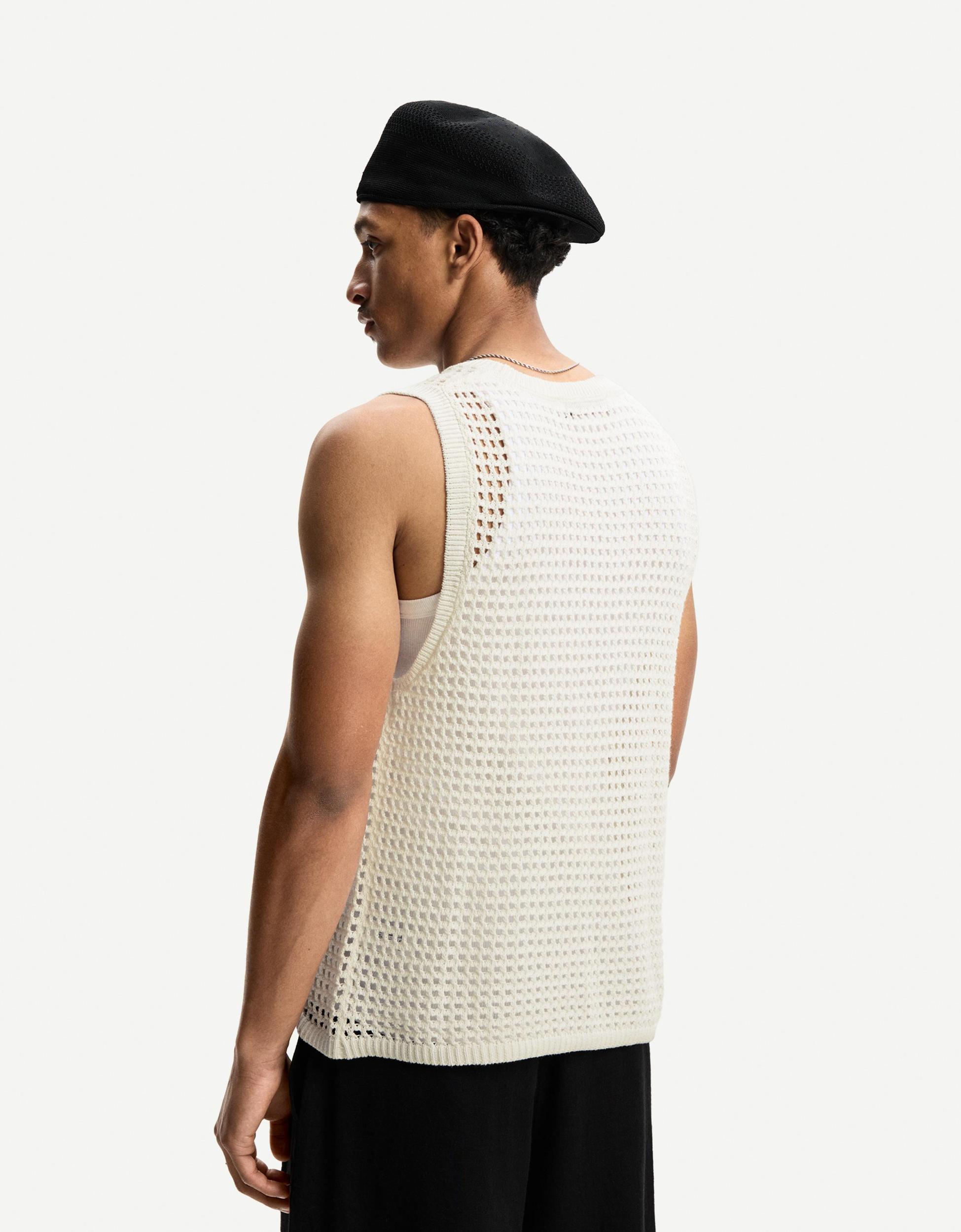 Mesh sleeveless t-shirt Product Image