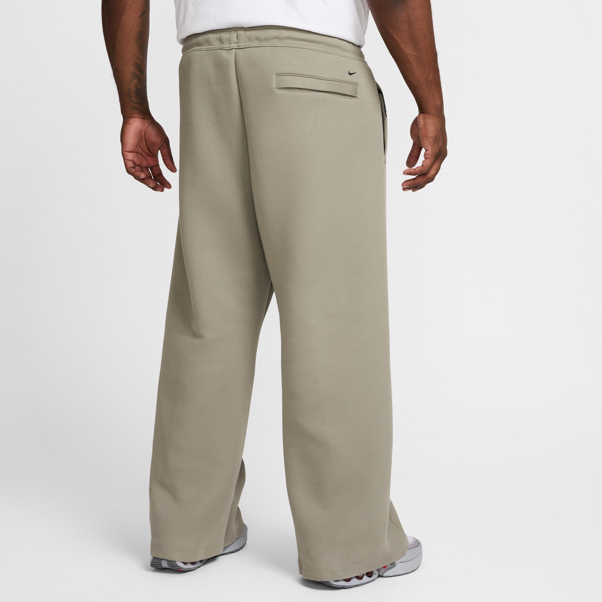 Nike Men's Tech Wide-Leg Fleece Pants Product Image