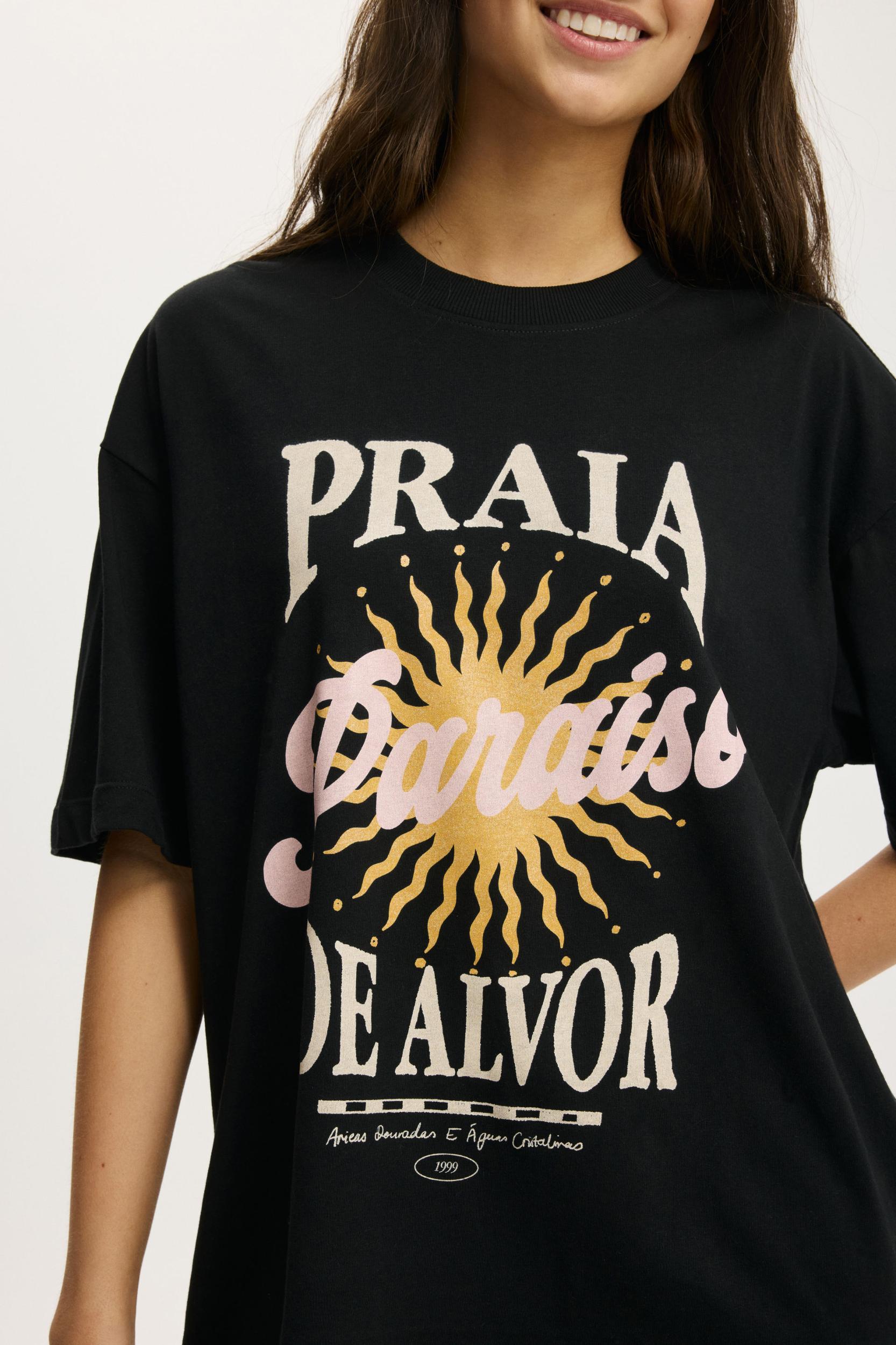 Boxy Graphic T-Shirt Product Image