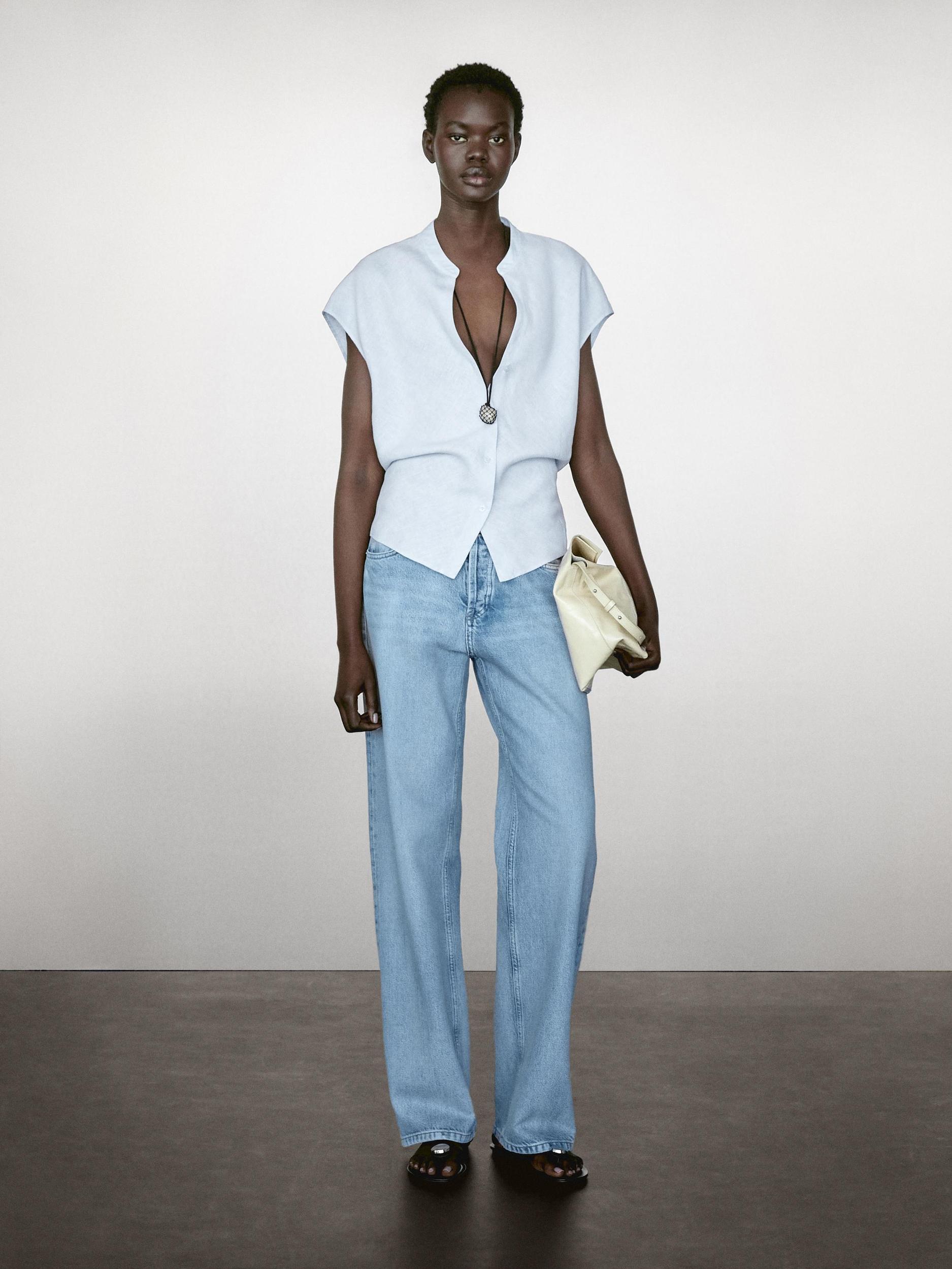 100% linen flowing blouse with open neck Product Image