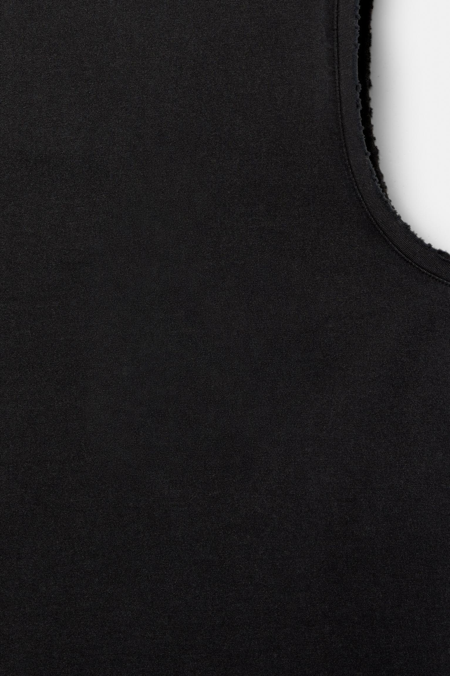 Washed sleeveless T-shirt Product Image