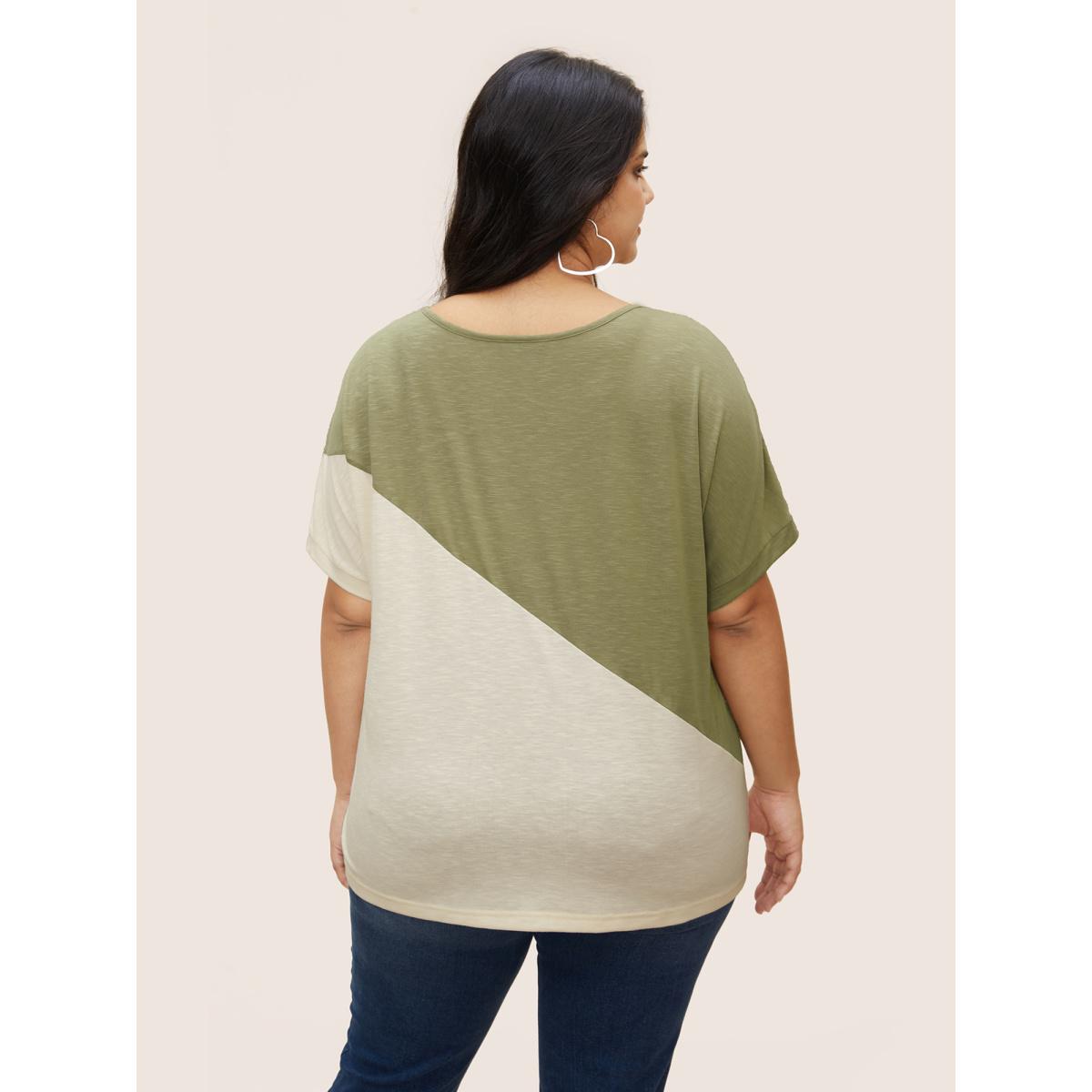 Plus Size Two Tone Heather Batwing Sleeve T-shirt ArmyGreen Women Casual Contrast Round Neck Everyday T-shirts BloomChic 30/6X Product Image