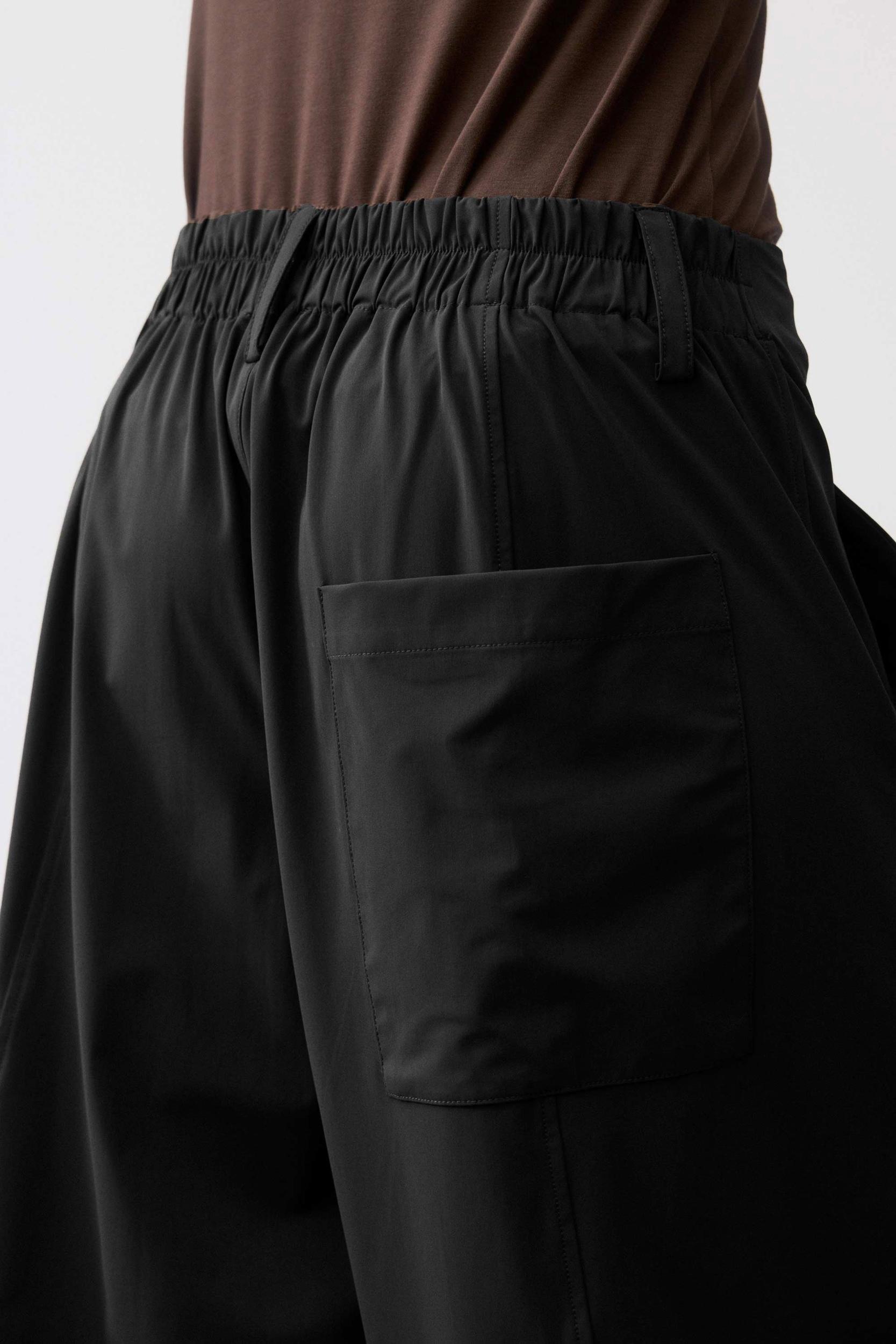 Petite Carefree Wide Leg Pants Product Image