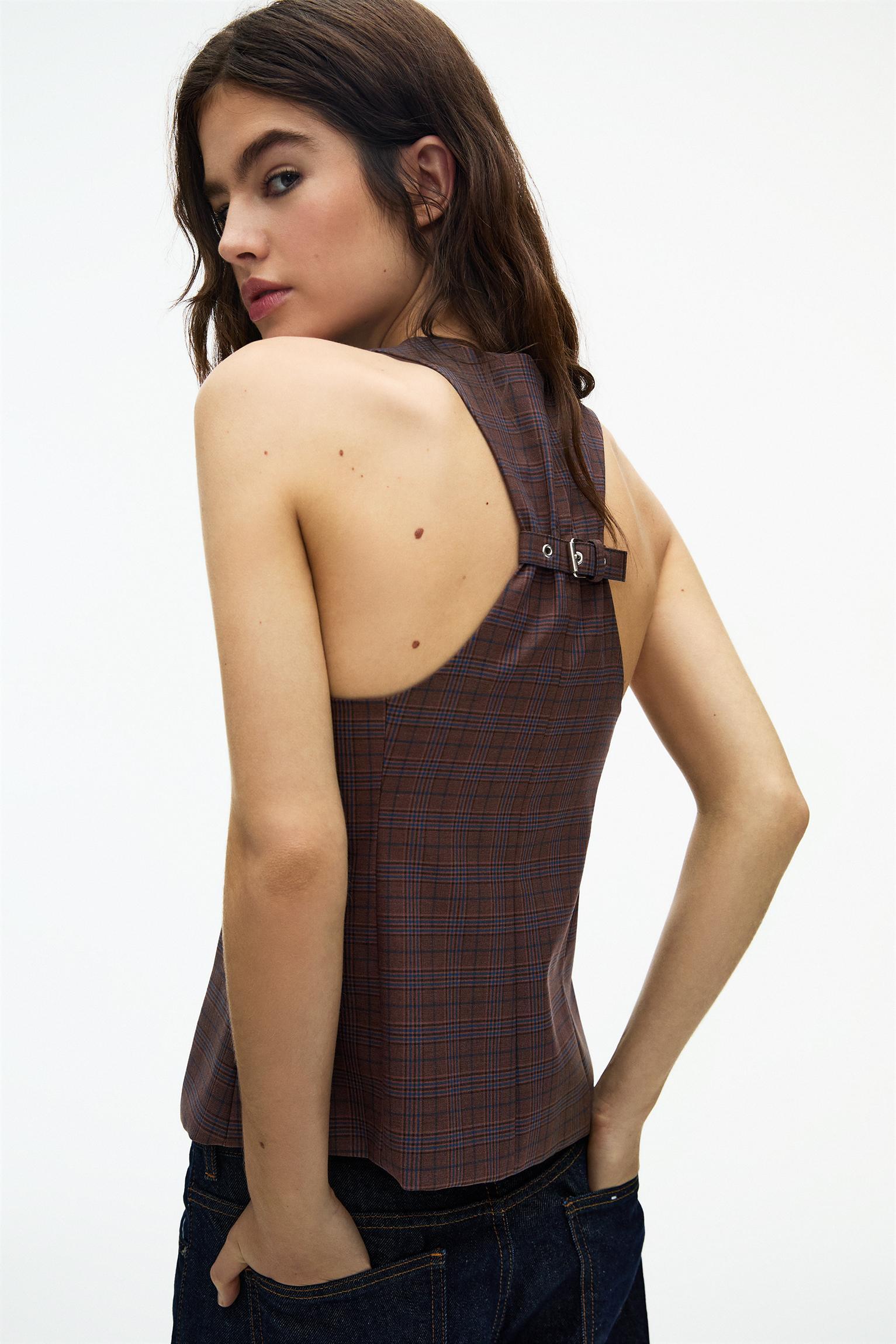 Checked vest Product Image