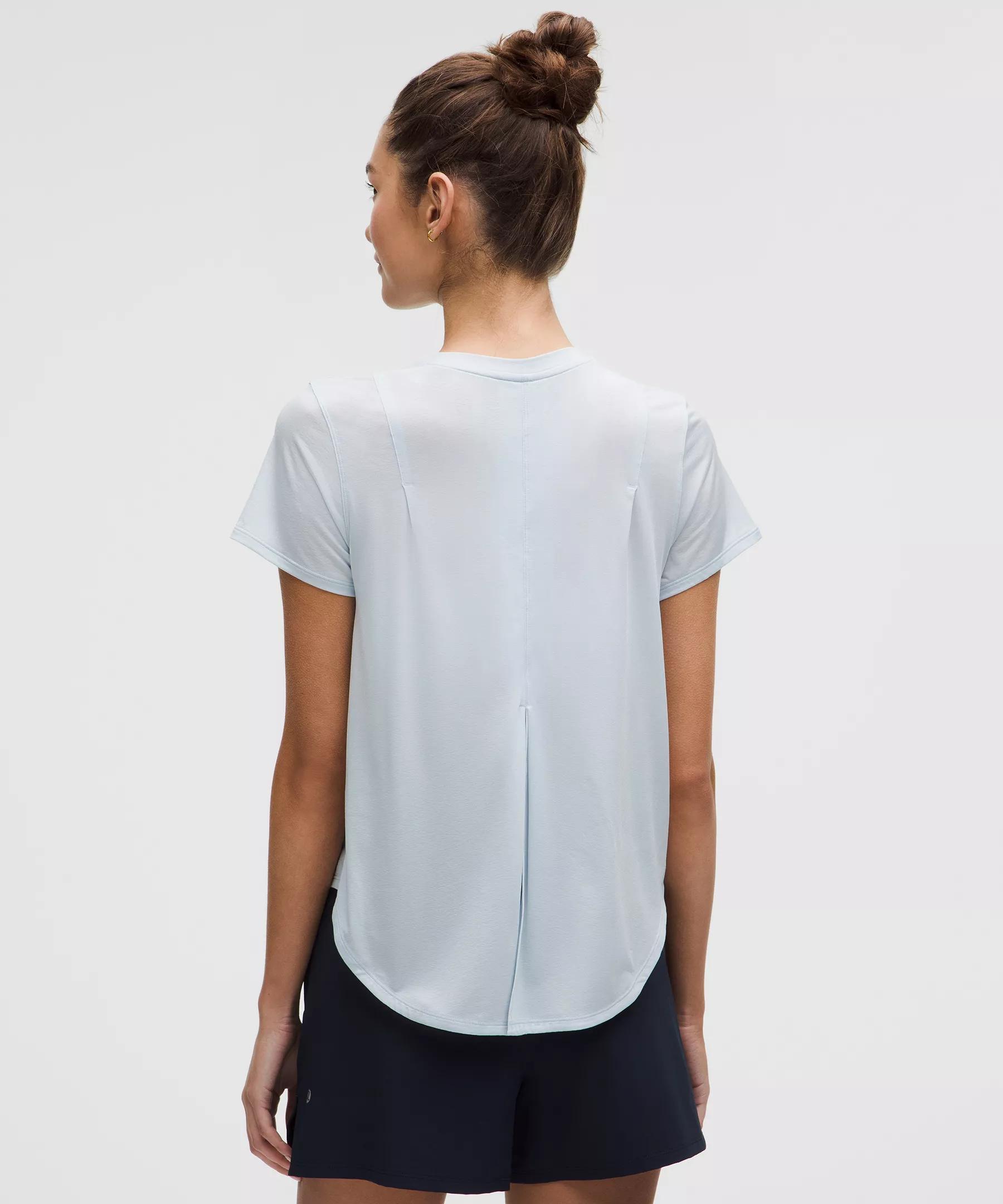 Lightweight Split-Back Training T-Shirt Product Image