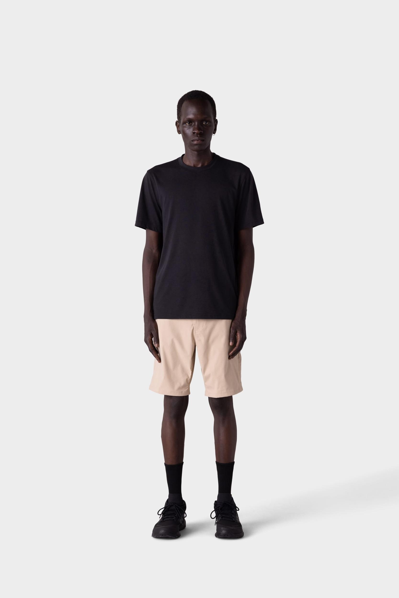 686 Men's Everywhere Hybrid Short Male Product Image