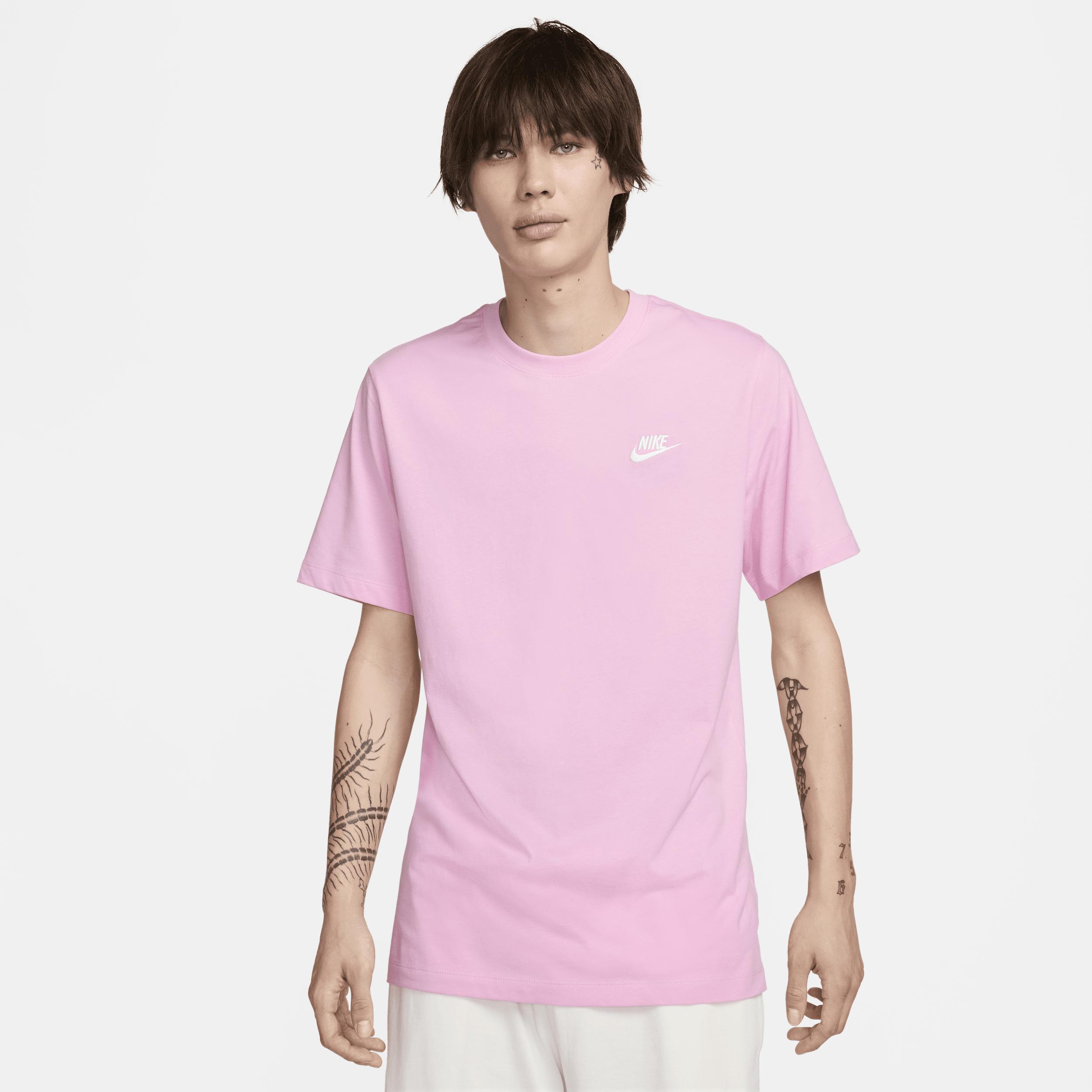 Nike Sportswear Club Men's T-Shirt Product Image