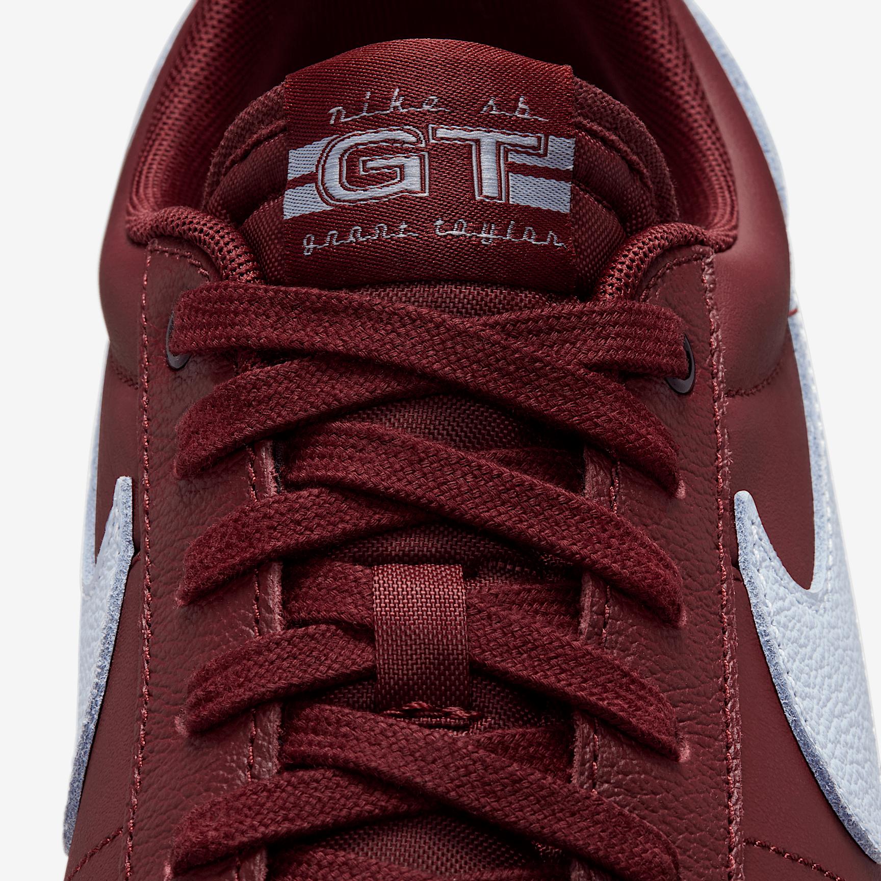 Men's Nike SB Blazer Low Pro GT Shoes Product Image