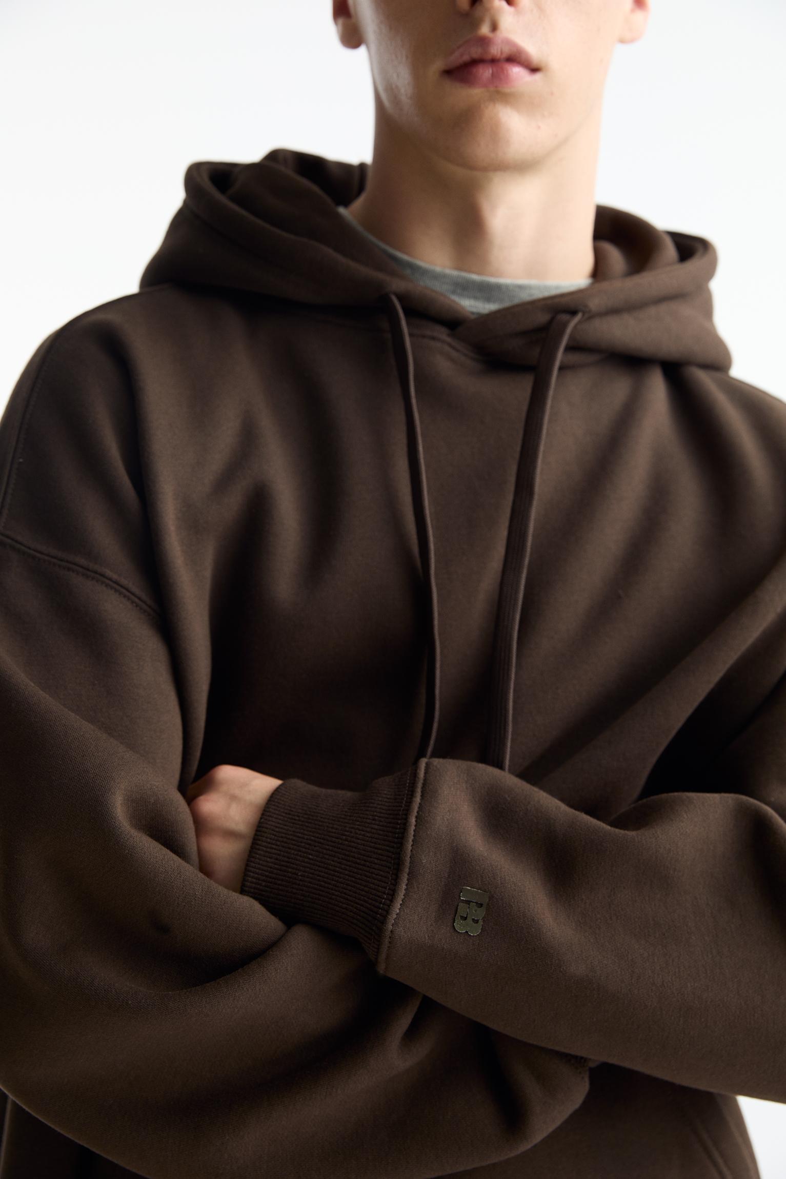 Basic hooded sweatshirt Product Image