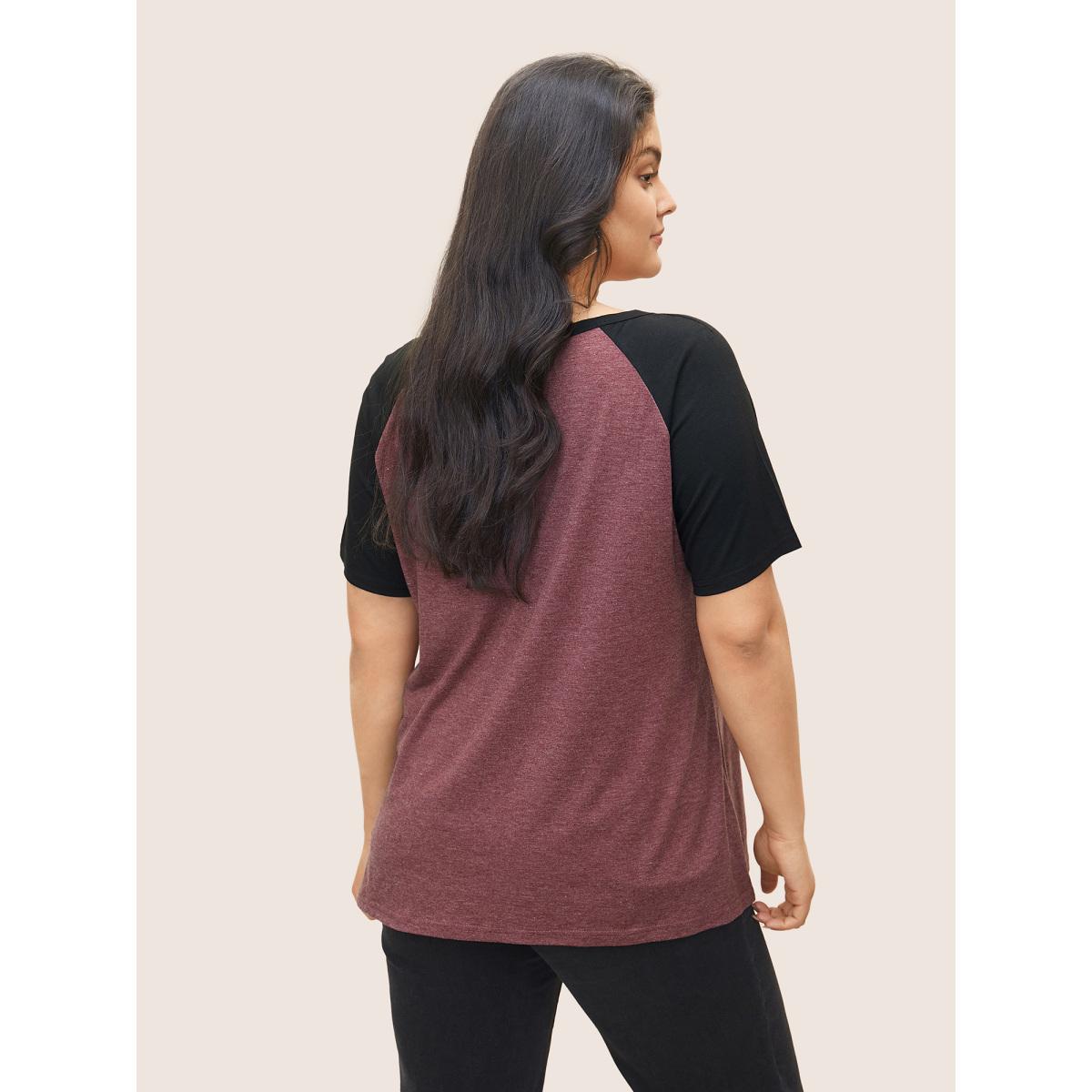 Plus Size Colorblock Contrast Notched Raglan Sleeve T-shirt Burgundy Women Leisure Plain Casual T-shirts BloomChic 10/M Product Image