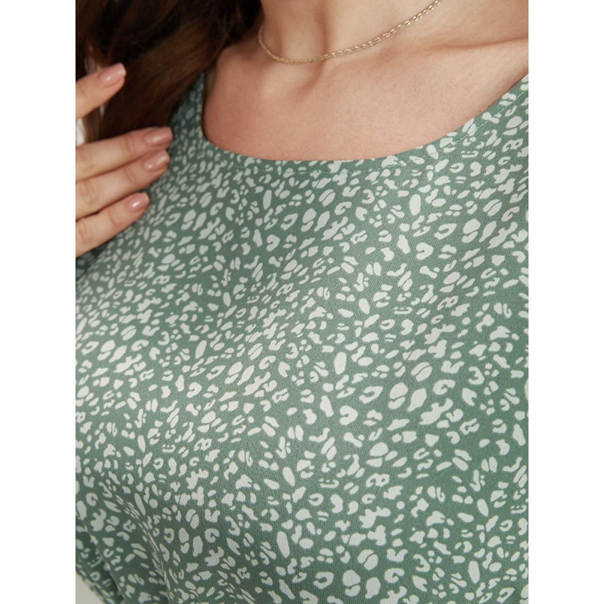 Plus Size Leopard Print Lantern Sleeve Shirred Pocket Flutter Knee Dress Green Women Elegant Elastic Waist Round Neck Long Sleeve Curvy Knee Dress BloomChic 26/4X Product Image