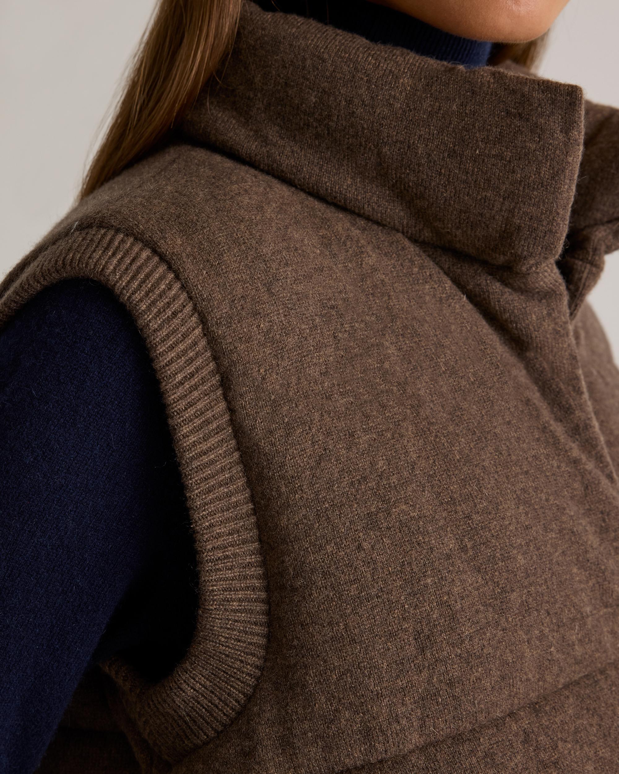 Quince | Women's Mongolian Cashmere Puffer Vest Product Image