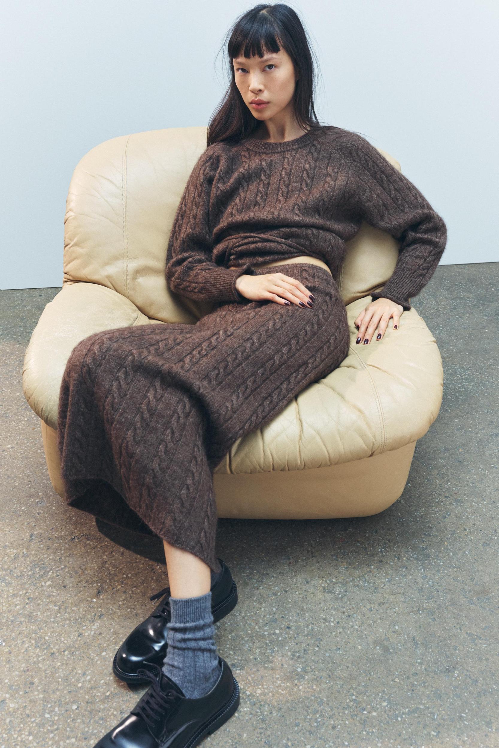 CABLE KNIT WOOL BLEND MIDI SKIRT Product Image