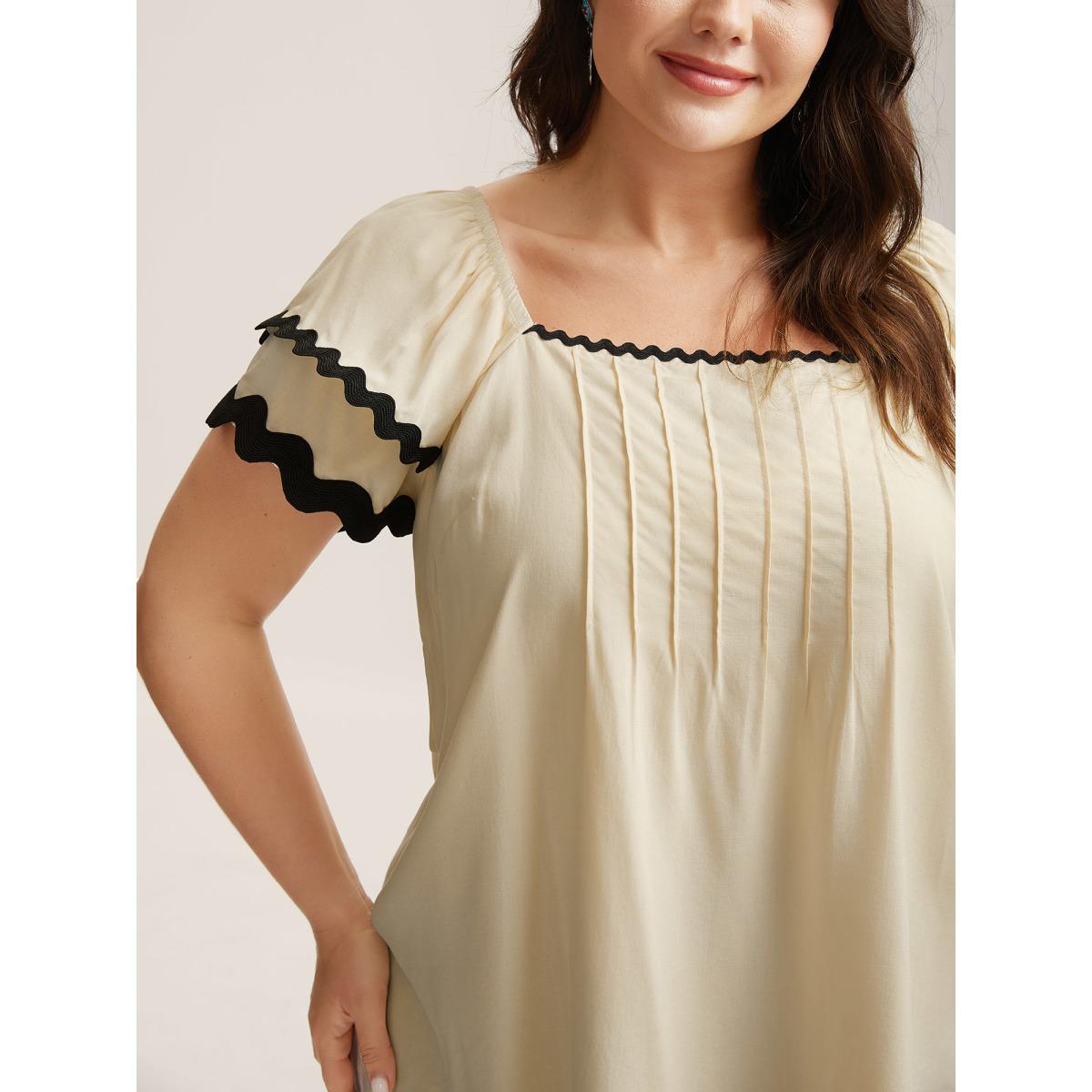 Plus Size Ivory Color Block Layered Sleeve Blouse Women Cap Sleeve Square Neck Vacation Blouses BloomChic 26/4X Product Image