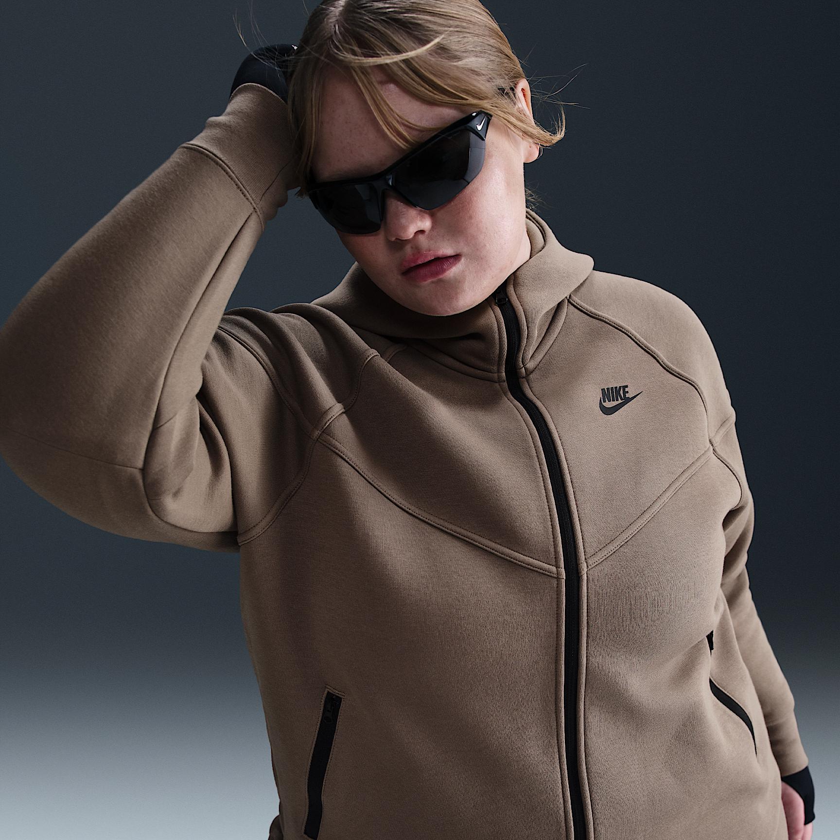 Women's Nike Sportswear Tech Fleece Windrunner Full-Zip Hoodie (Plus Size) Product Image