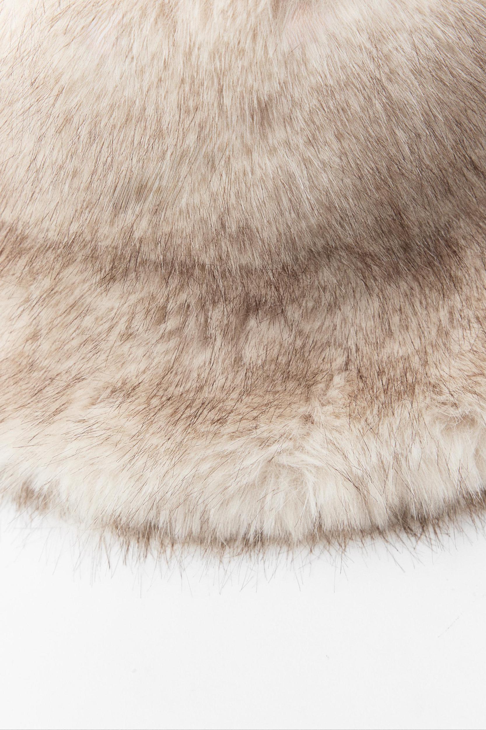 FAUX FUR HAT Product Image