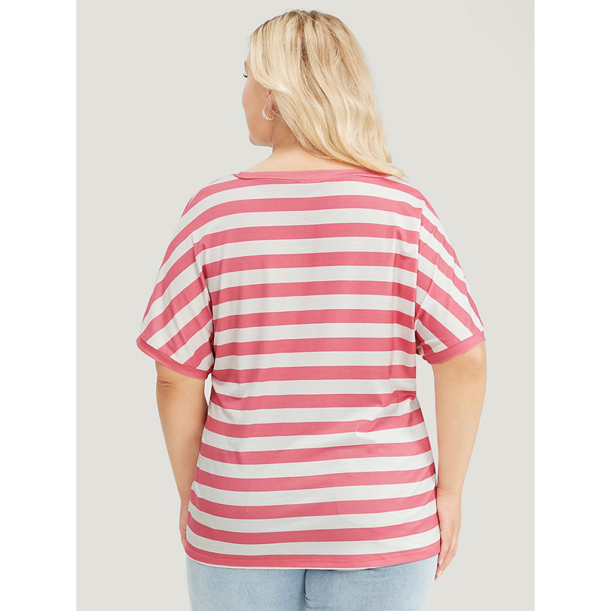 Plus Size Striped Contrast Pocket Batwing Sleeve T-shirt Rouge Women Casual Striped V-neck Dailywear T-shirts BloomChic 12/L Product Image