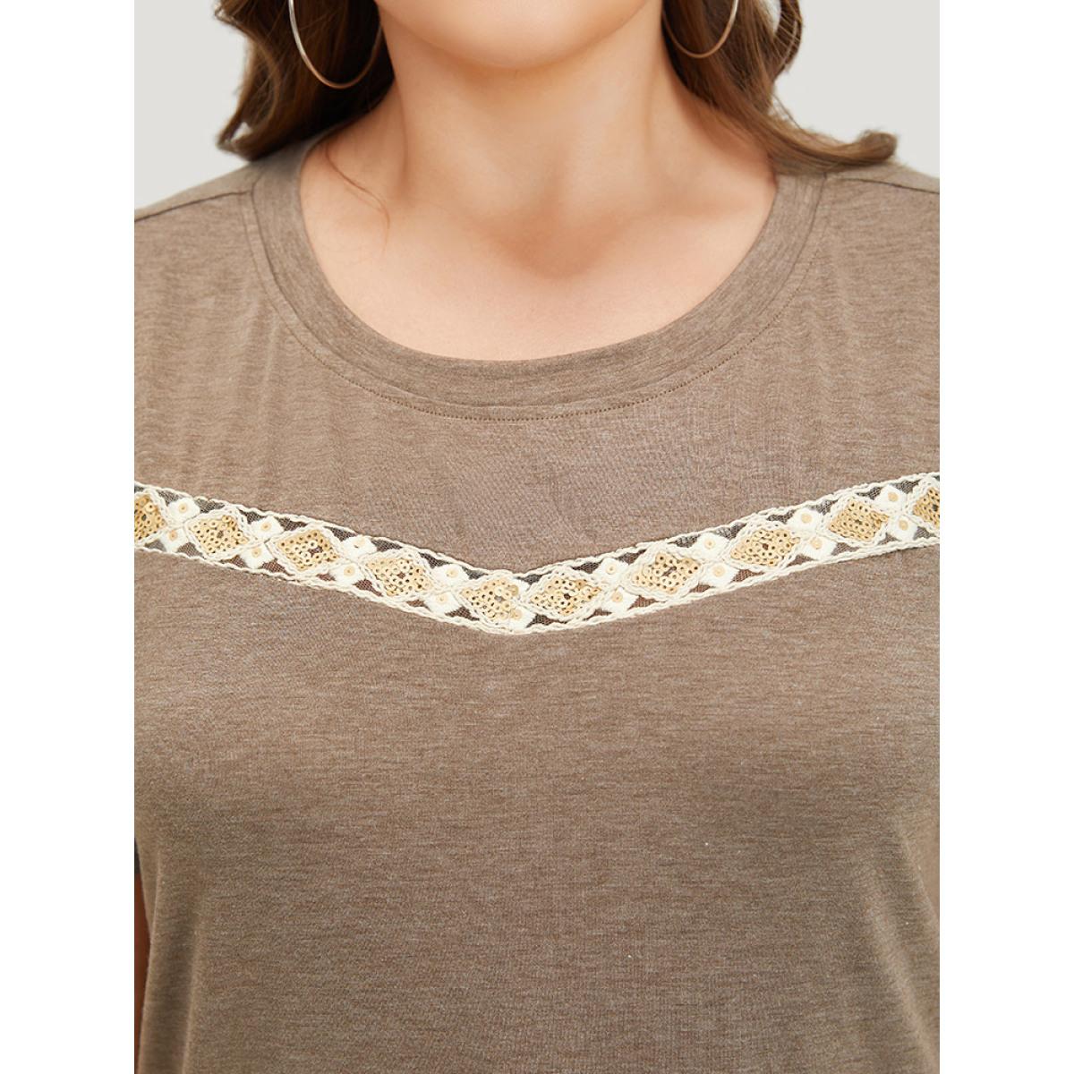 Plus Size Lace Panel Contrast Round Neck T-shirt DarkBrown Women Casual Heather Plain Round Neck Dailywear T-shirts BloomChic 18-20/2X Product Image