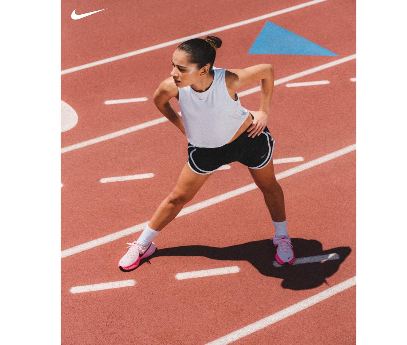 Women's Nike Revolution 8 Running Shoes Product Image