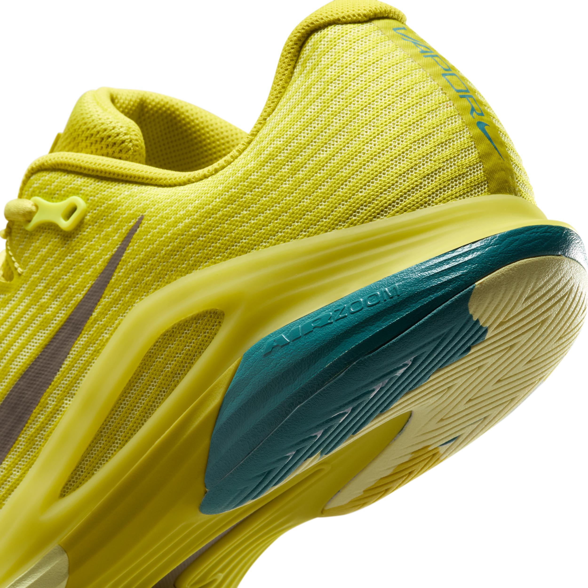 Nike Vapor 12 Premium Men's Hard Court Tennis Shoes Product Image