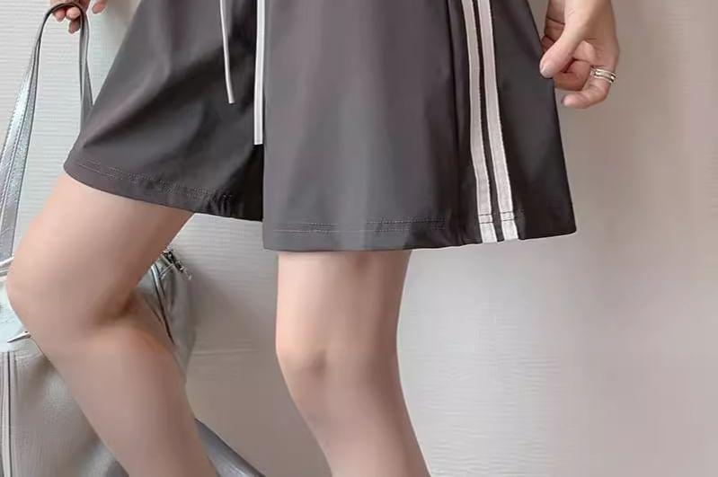 High Waist Color-Block Striped Wide-Leg Sweat Shorts Product Image