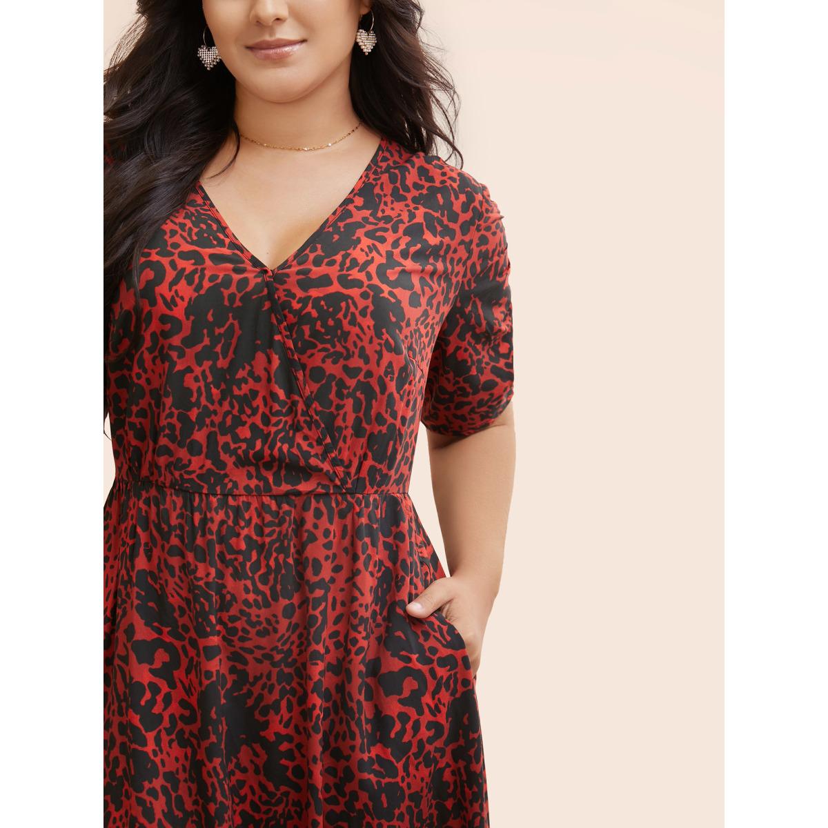 Plus Size Leopard Print V Neck Gathered Dress Burgundy Women Elegant Gathered Overlap Collar Short sleeve Curvy BloomChic 26/4X Product Image