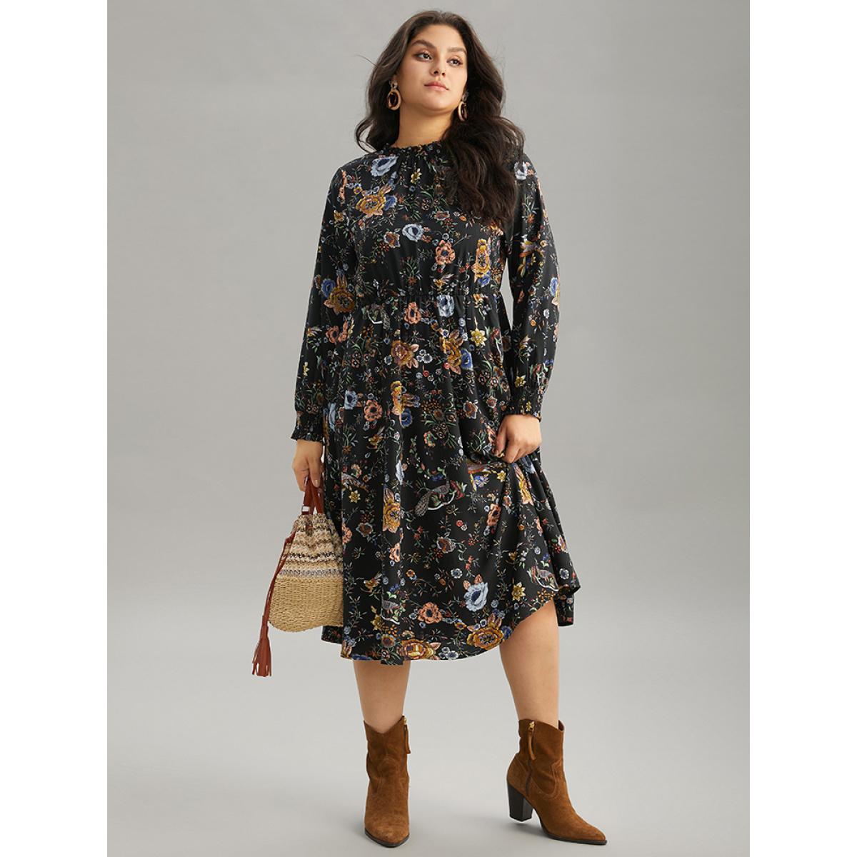 Plus Size Floral Print Shirred Gathered Stand Collar Dress Black Women Vacation Gathered Stand-up collar Long Sleeve Curvy Midi Dress BloomChic 26/4X Product Image