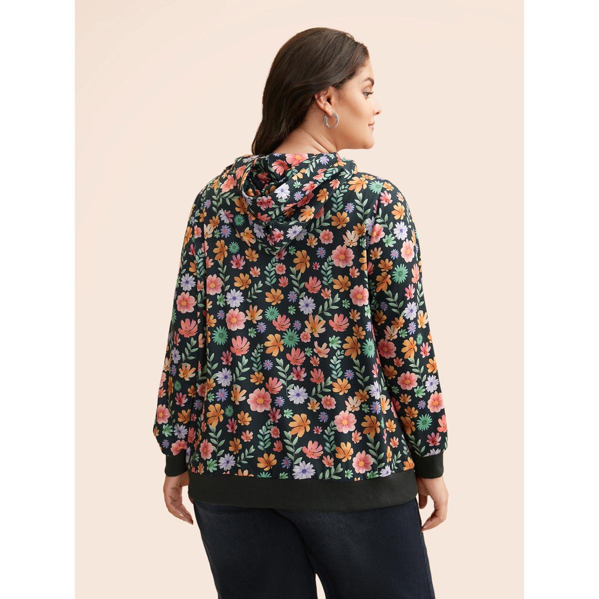 Plus Size Floral Patchwork Pocket Hooded Sweatshirt Women Multicolor Casual Contrast Hooded Everyday Sweatshirts BloomChic 22-24/3X Product Image