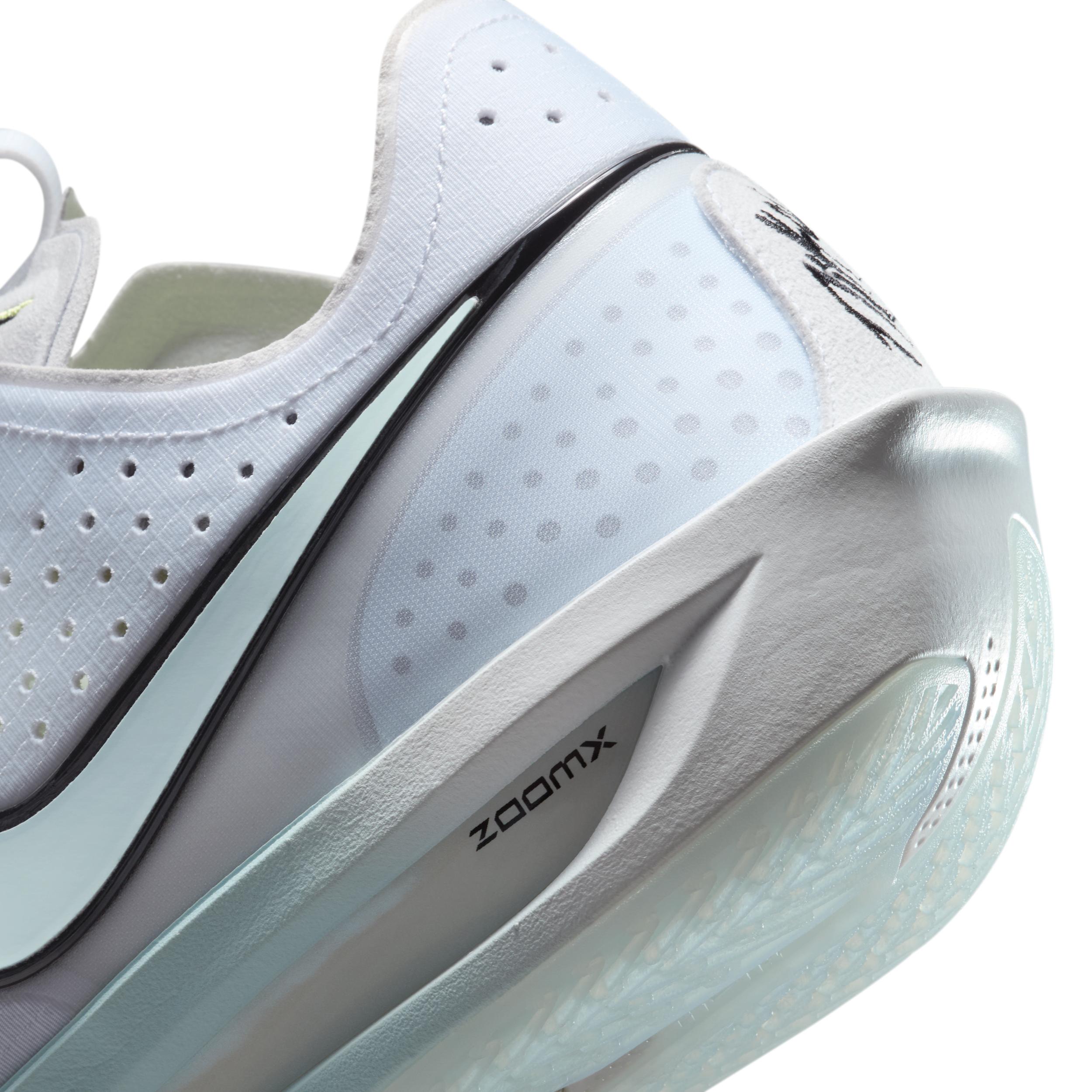 Nike Men's G.T. Cut 3 Basketball Shoes Product Image