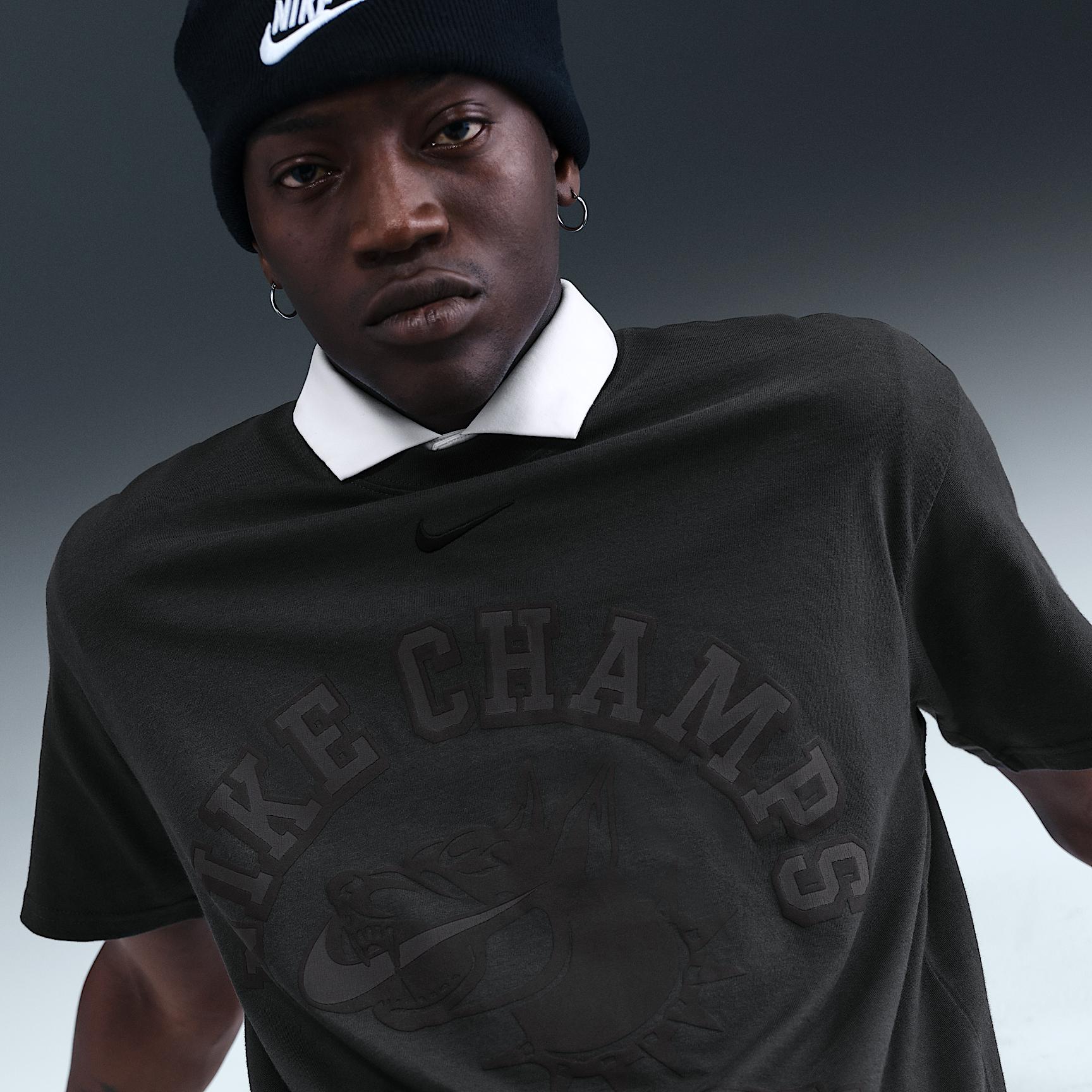 Mens Nike Sportswear T-Shirt | IH7618-045 Product Image