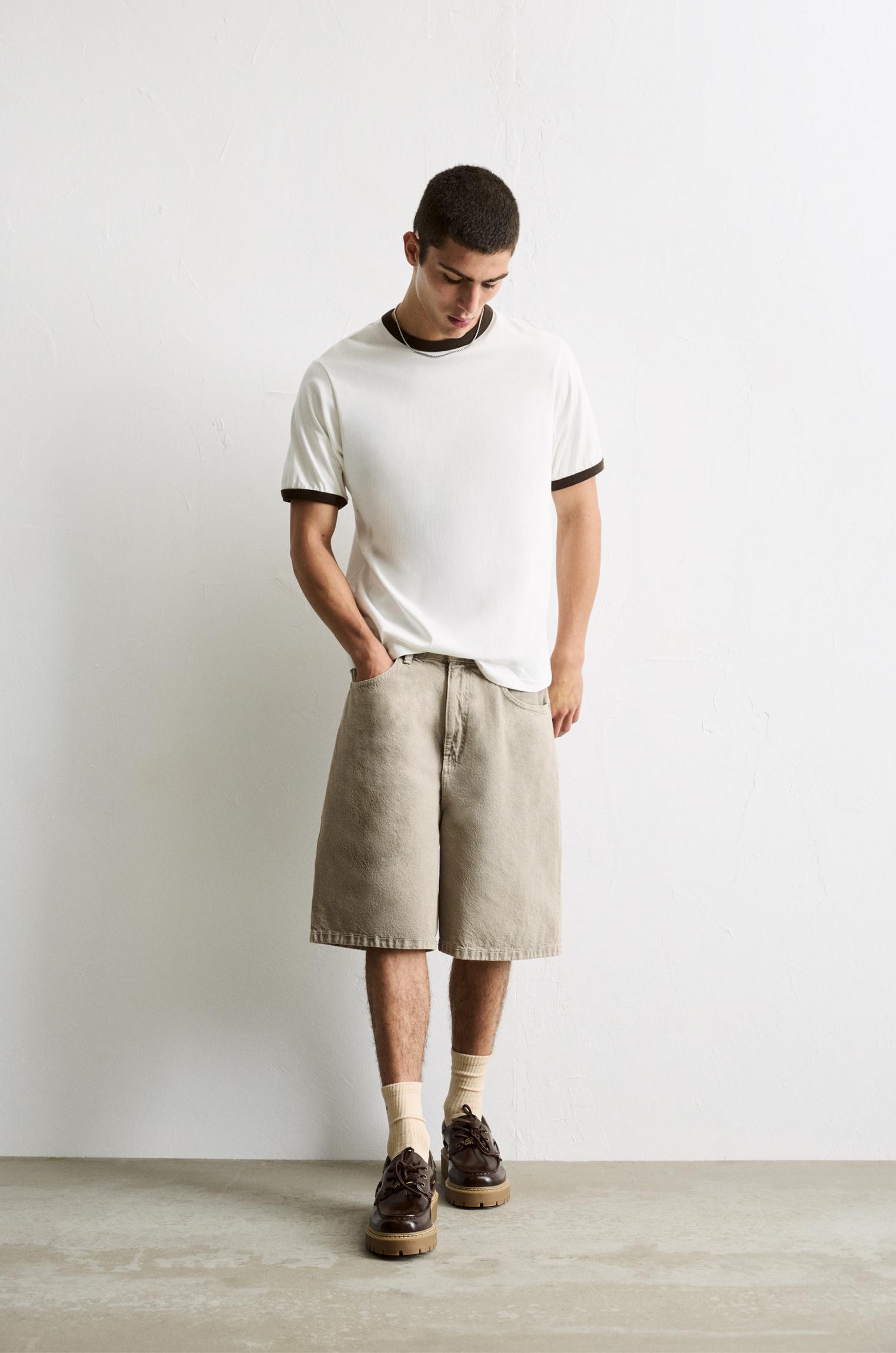 Baggy denim Bermuda shorts Product Image