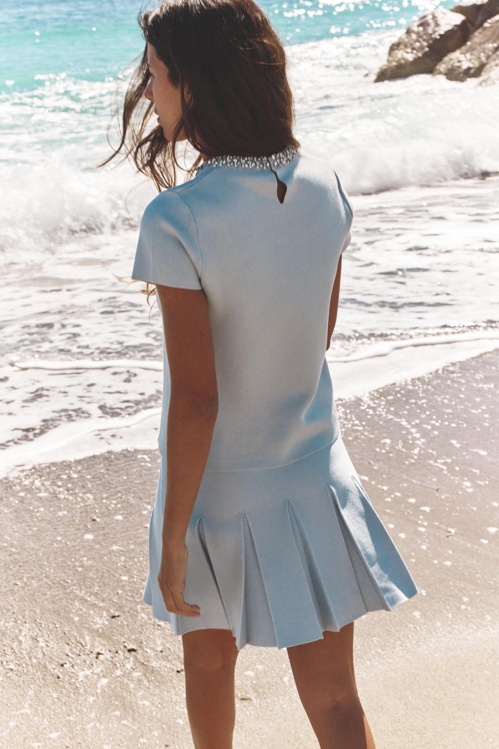 JEWEL KNIT TOP Product Image