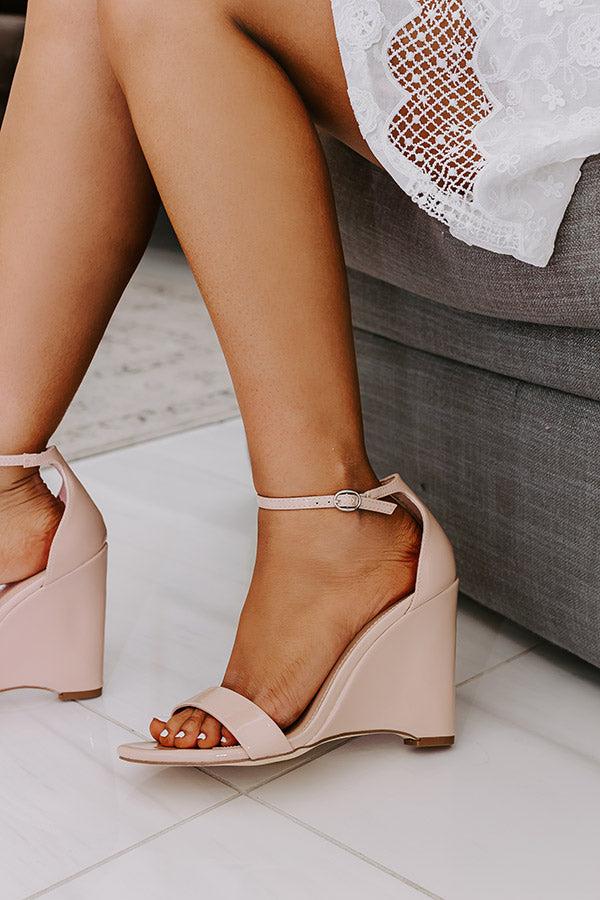 The Penelope Patent Wedge in Natural Product Image