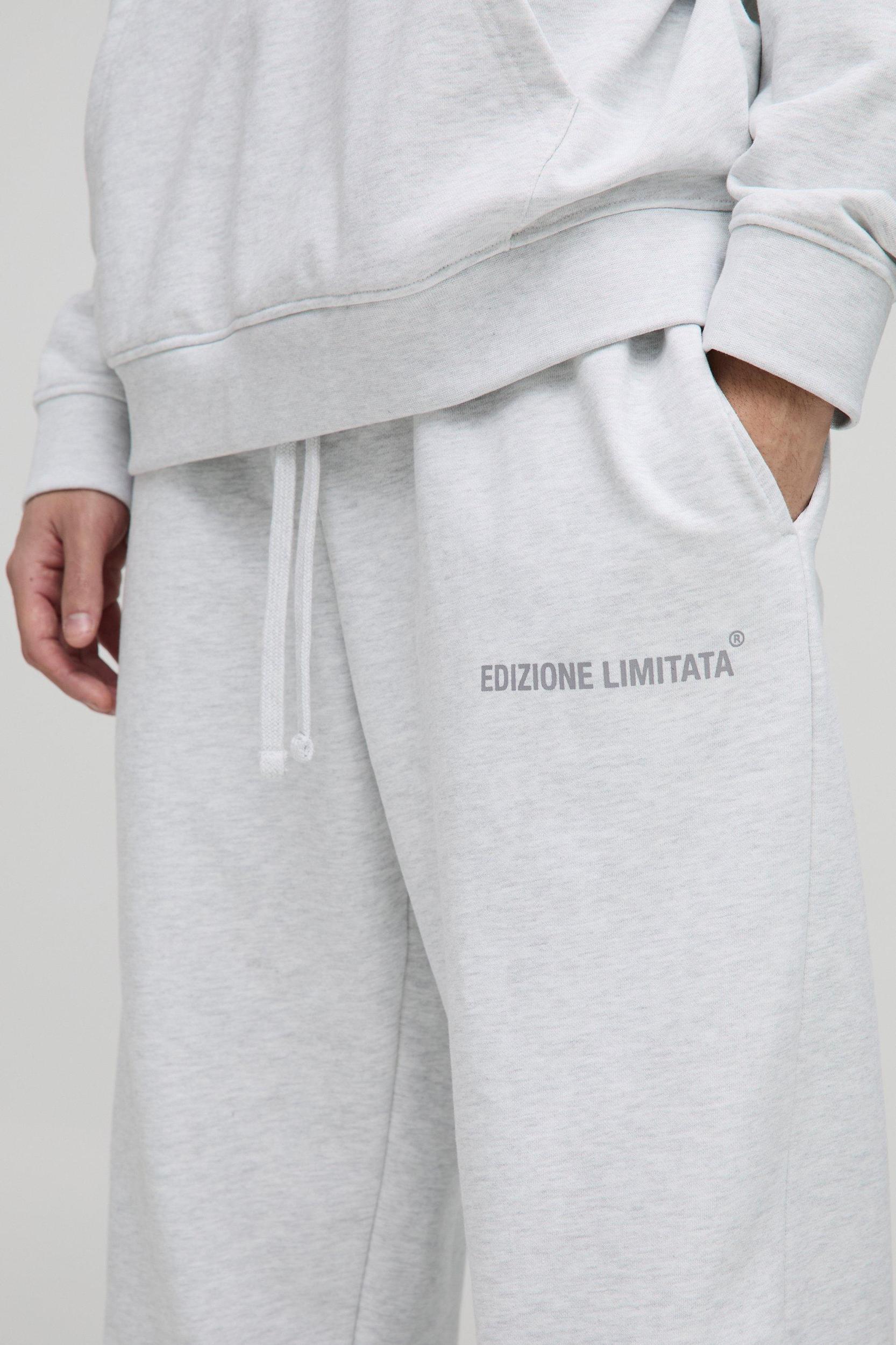 Oversized Edizione Limitata Heavyweight Sweatpants | boohooMAN USA Product Image