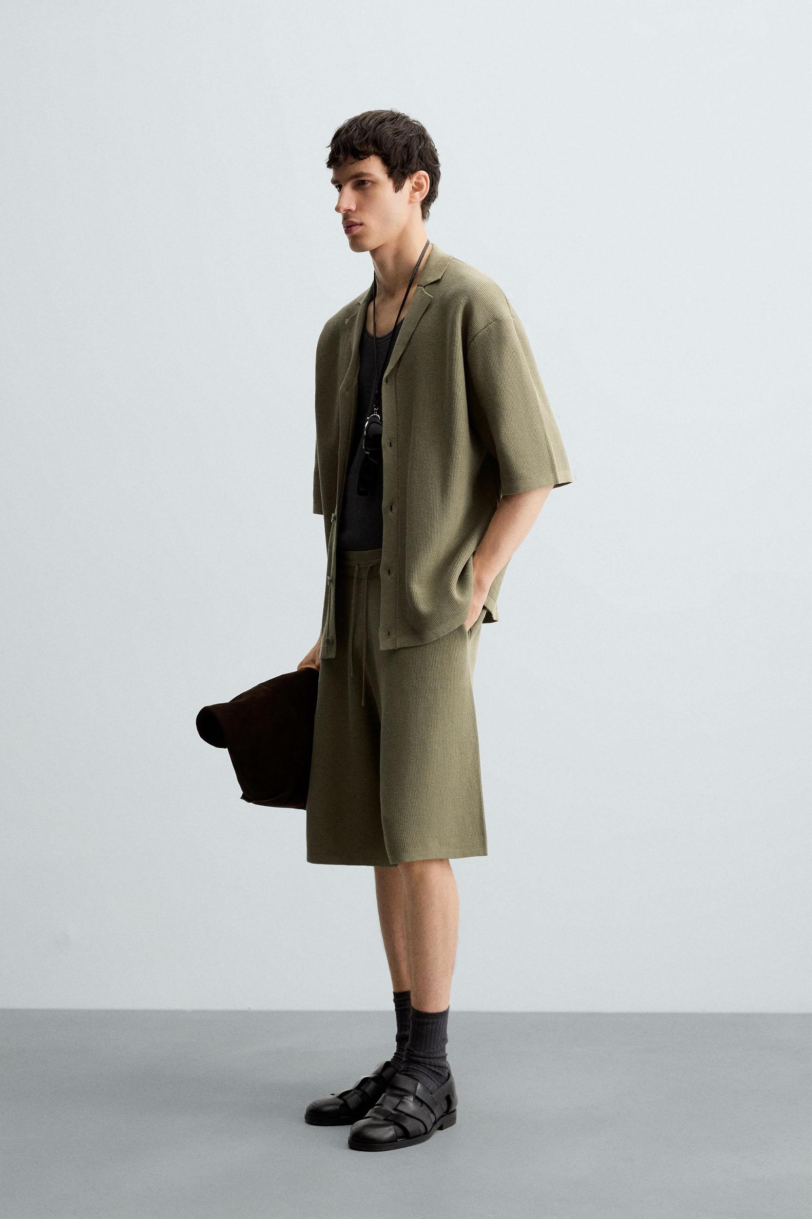 TEXTURED KNIT SHORTS Product Image