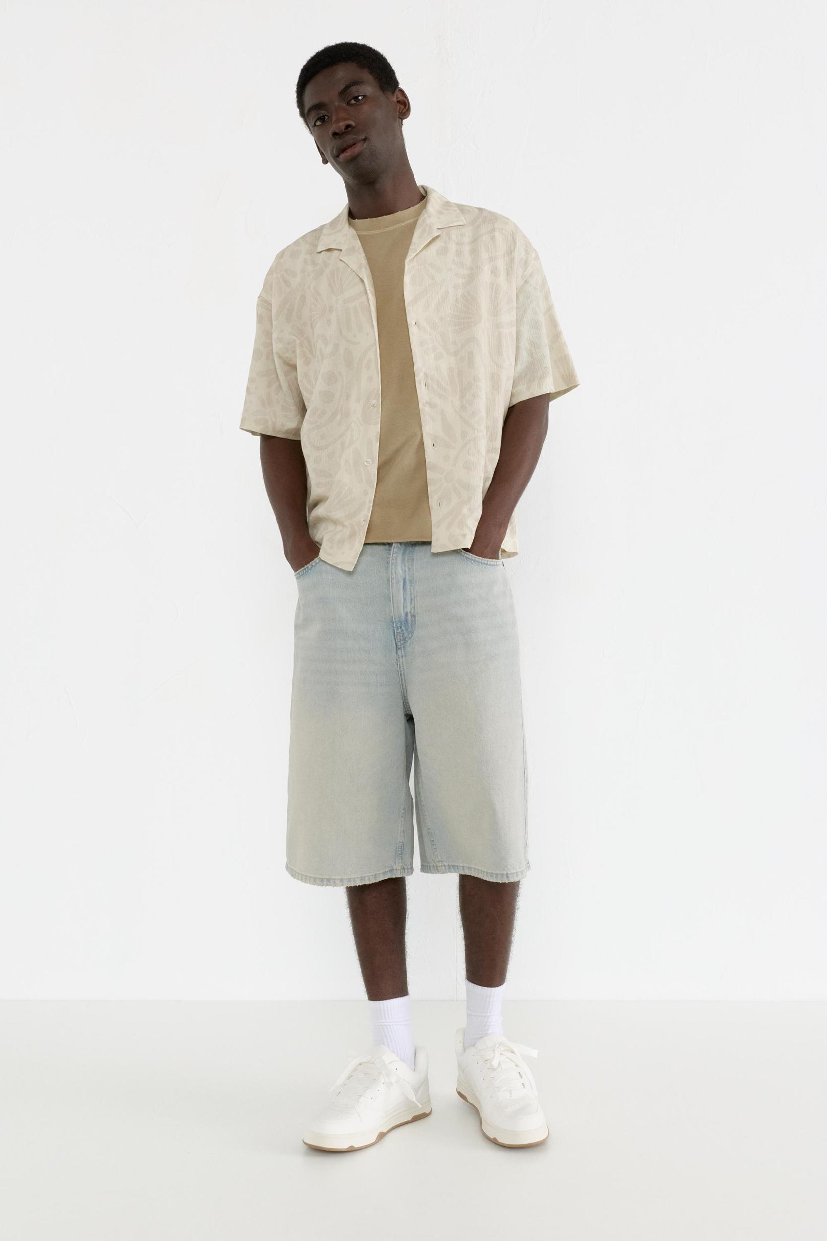 Printed short sleeve shirt Product Image