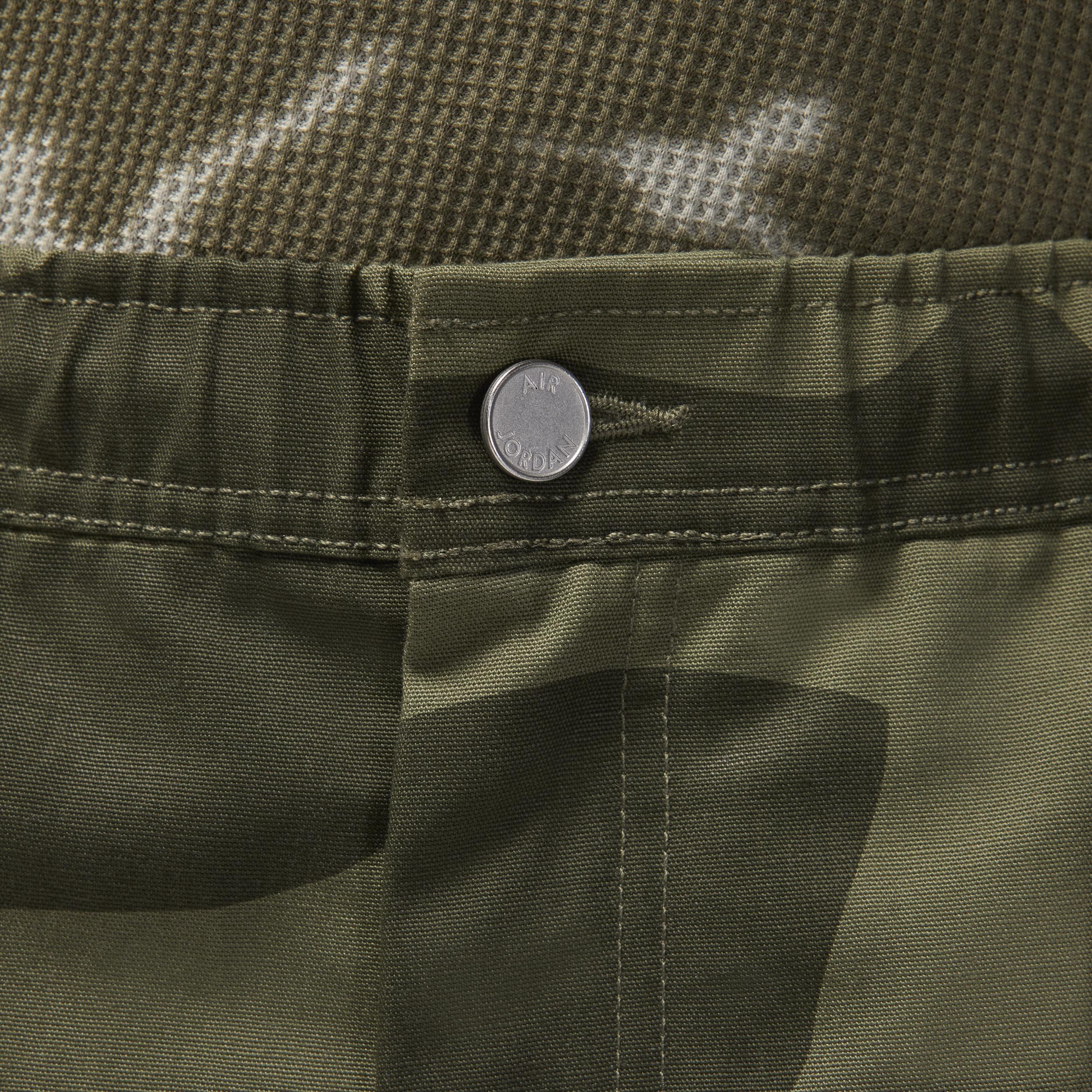 Jordan Essentials Chicago Men's Pants Product Image