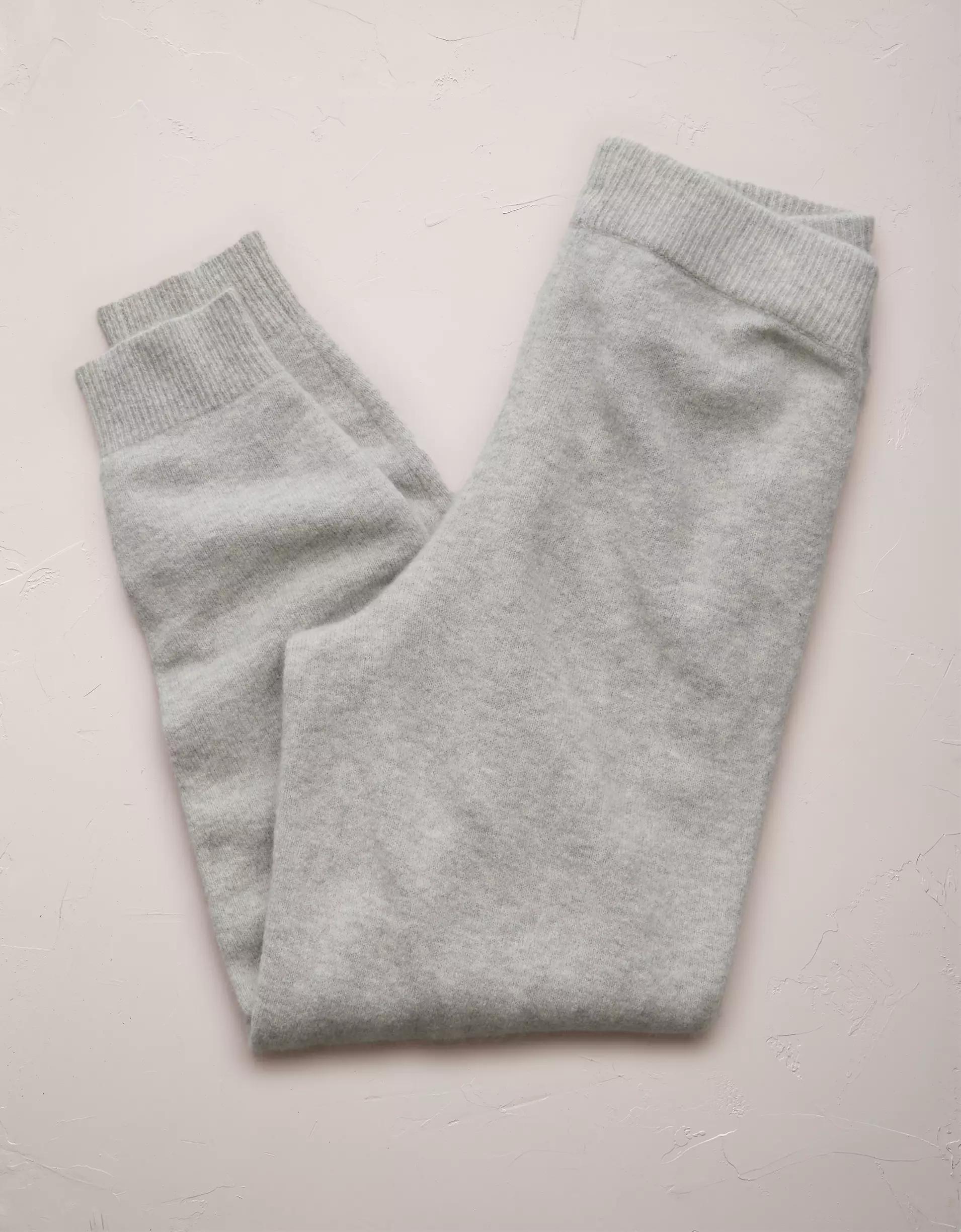 AE77 Premium Cashmere Jogger Product Image