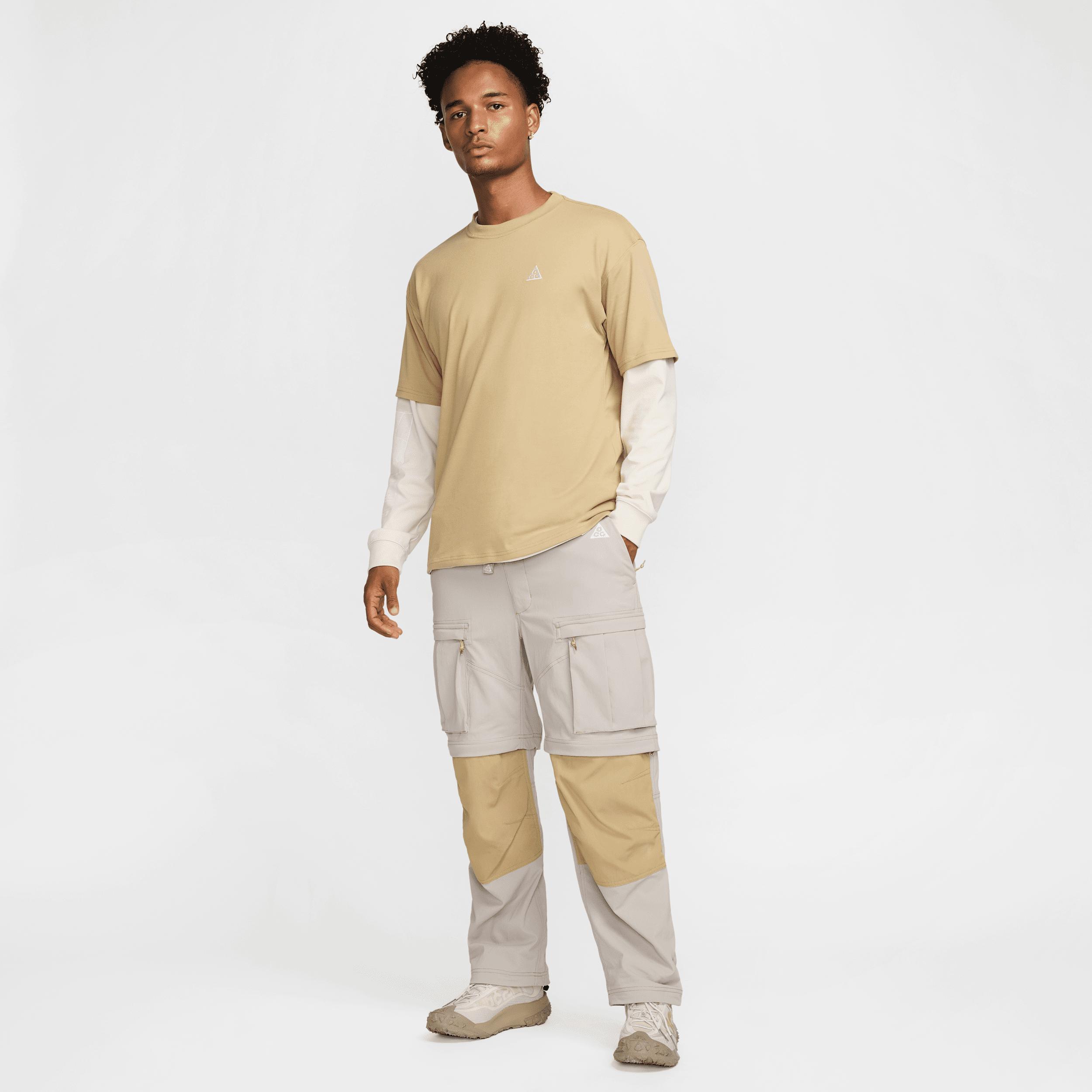 Men's Nike ACG "Smith Summit" Cargo Pants Product Image