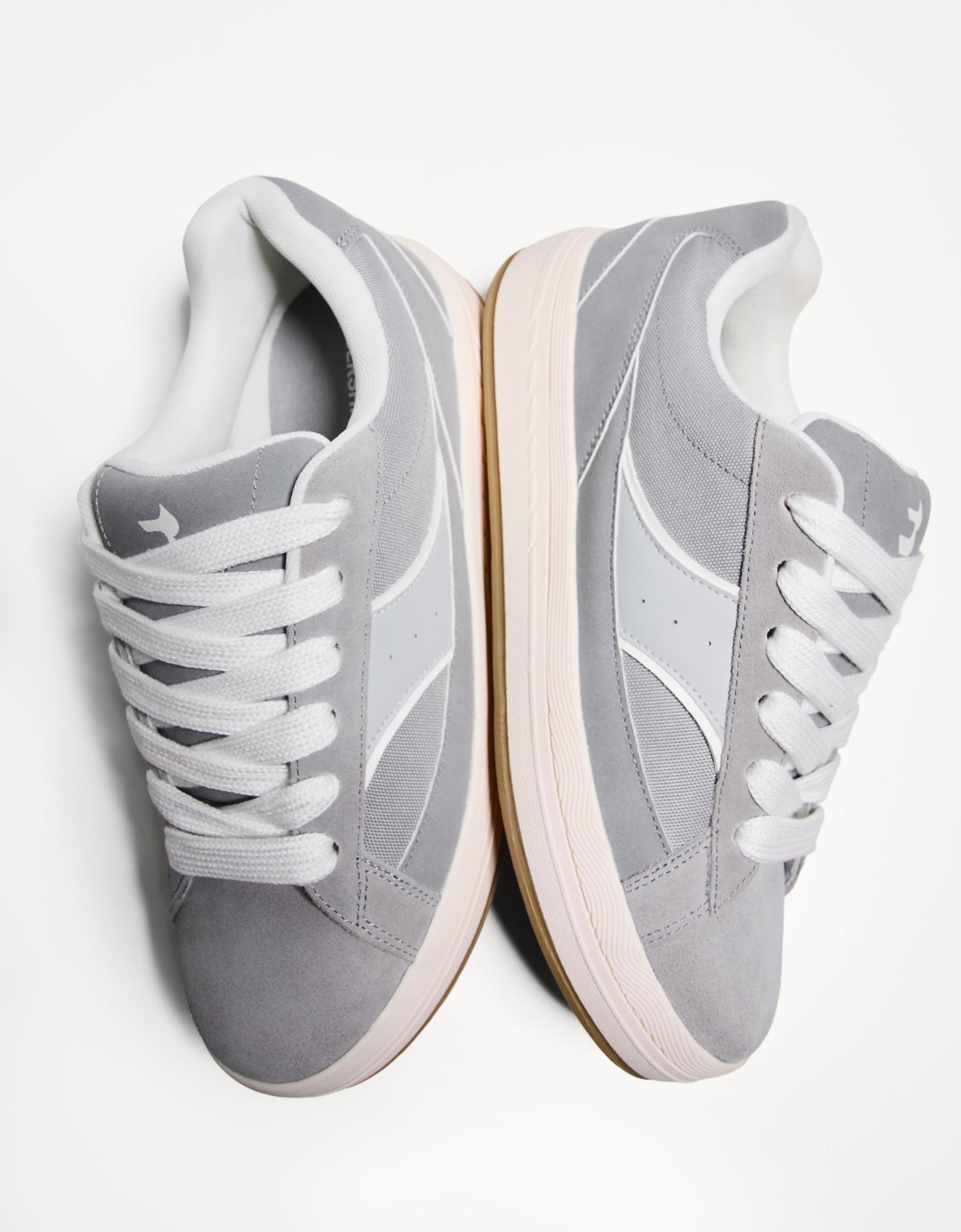 Skater sneakers Product Image