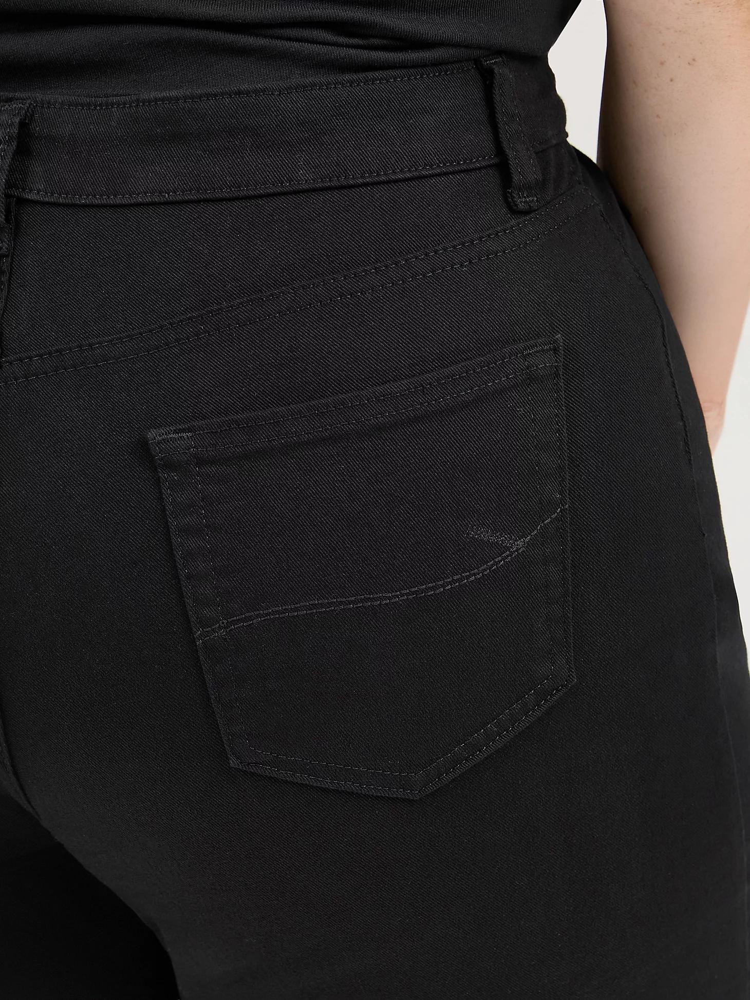 Women’s Relaxed Fit Capri (Plus) | Women's Capris & Crops | Lee® Product Image